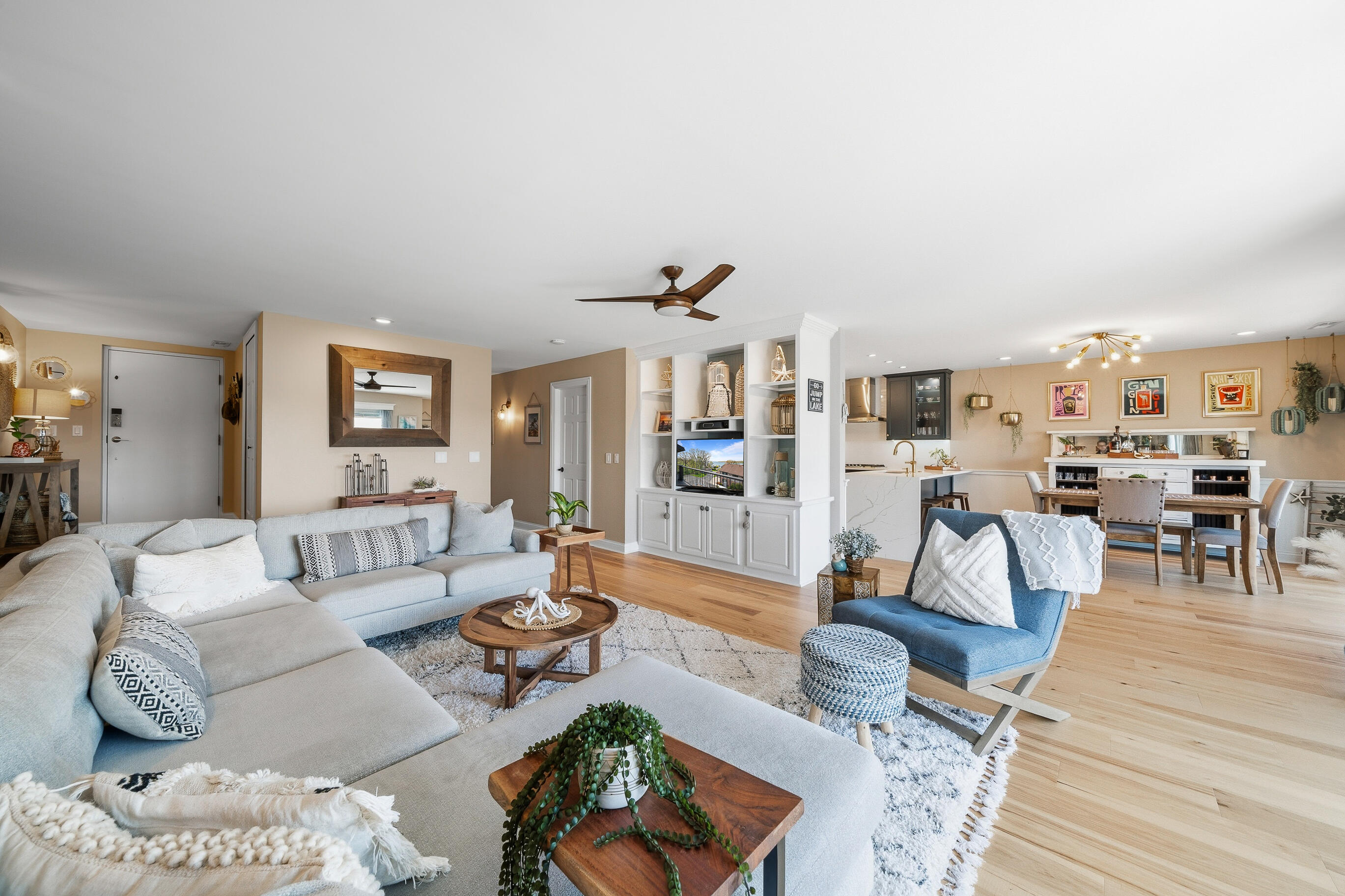 1070 S Lake Shore Dr Unit: 11 2-B