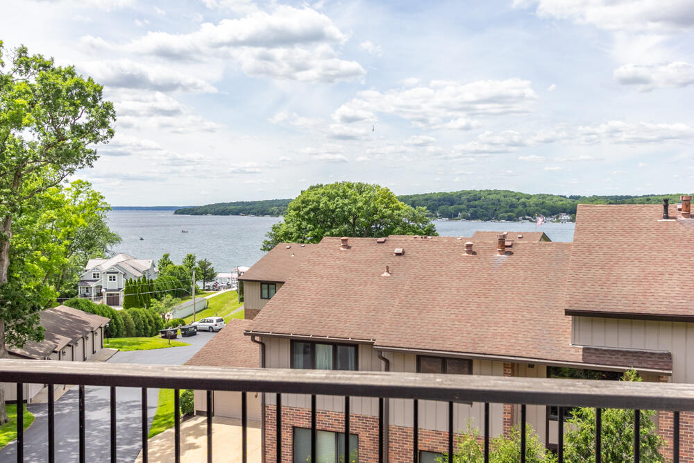 1070 S Lake Shore Dr Unit: 11 2-B