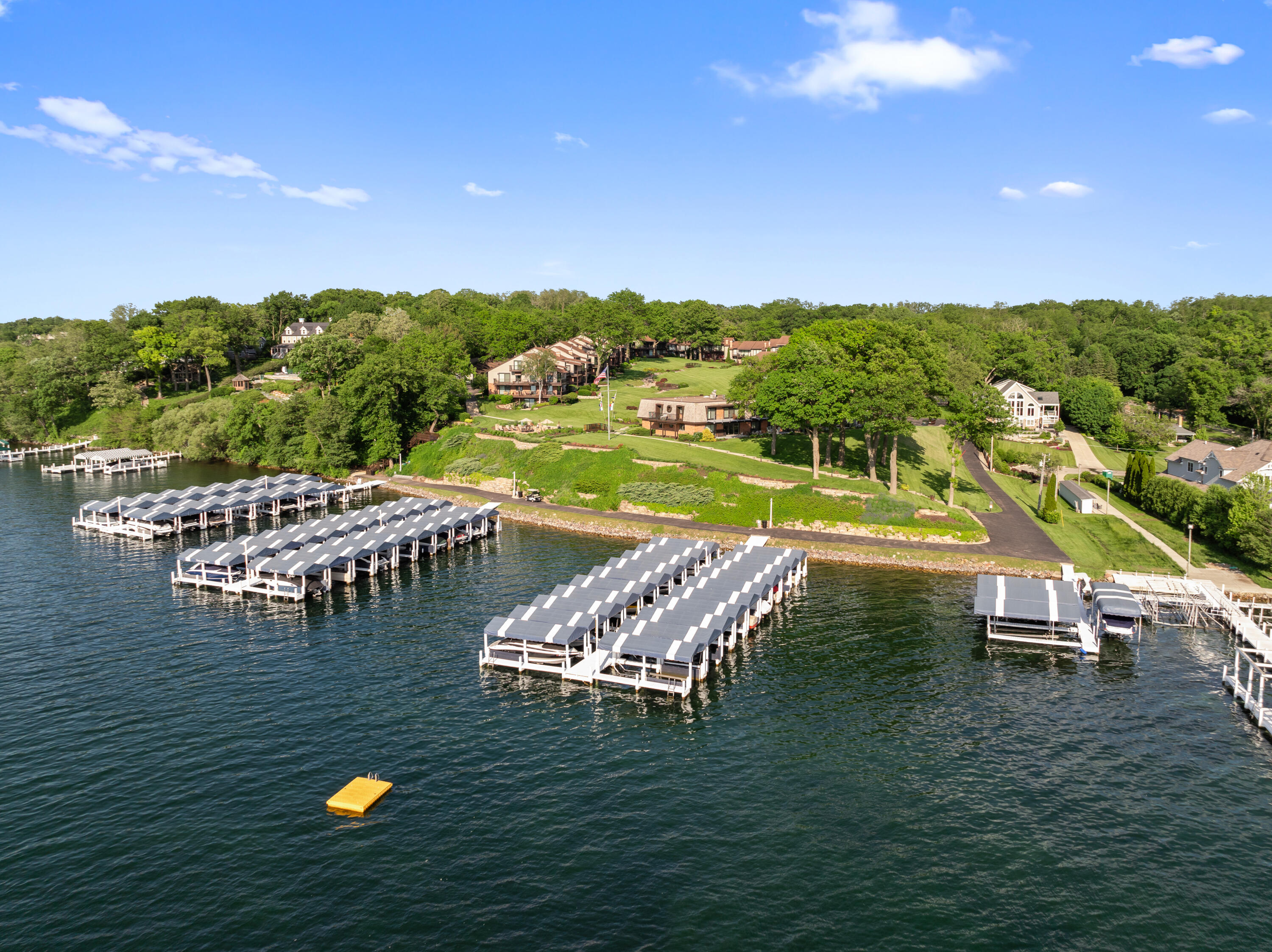 1070 S Lake Shore Dr Unit: 11 2-B
