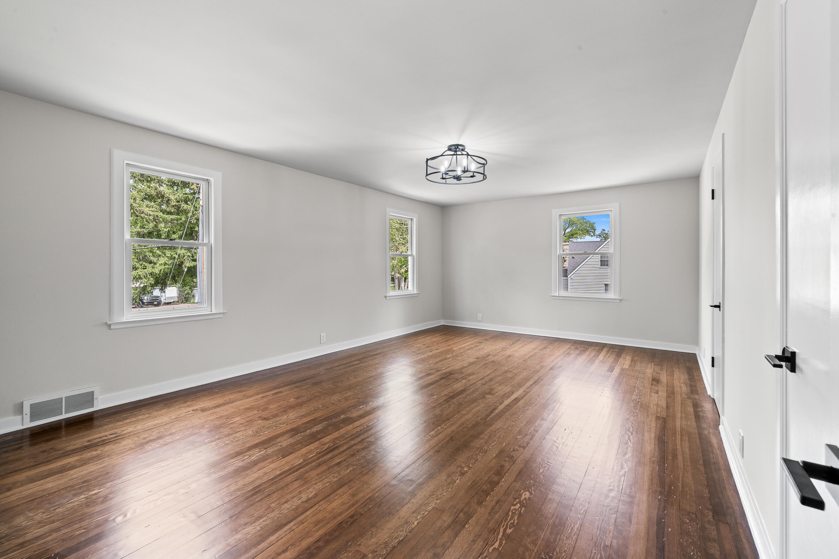 225 Waubun Dr