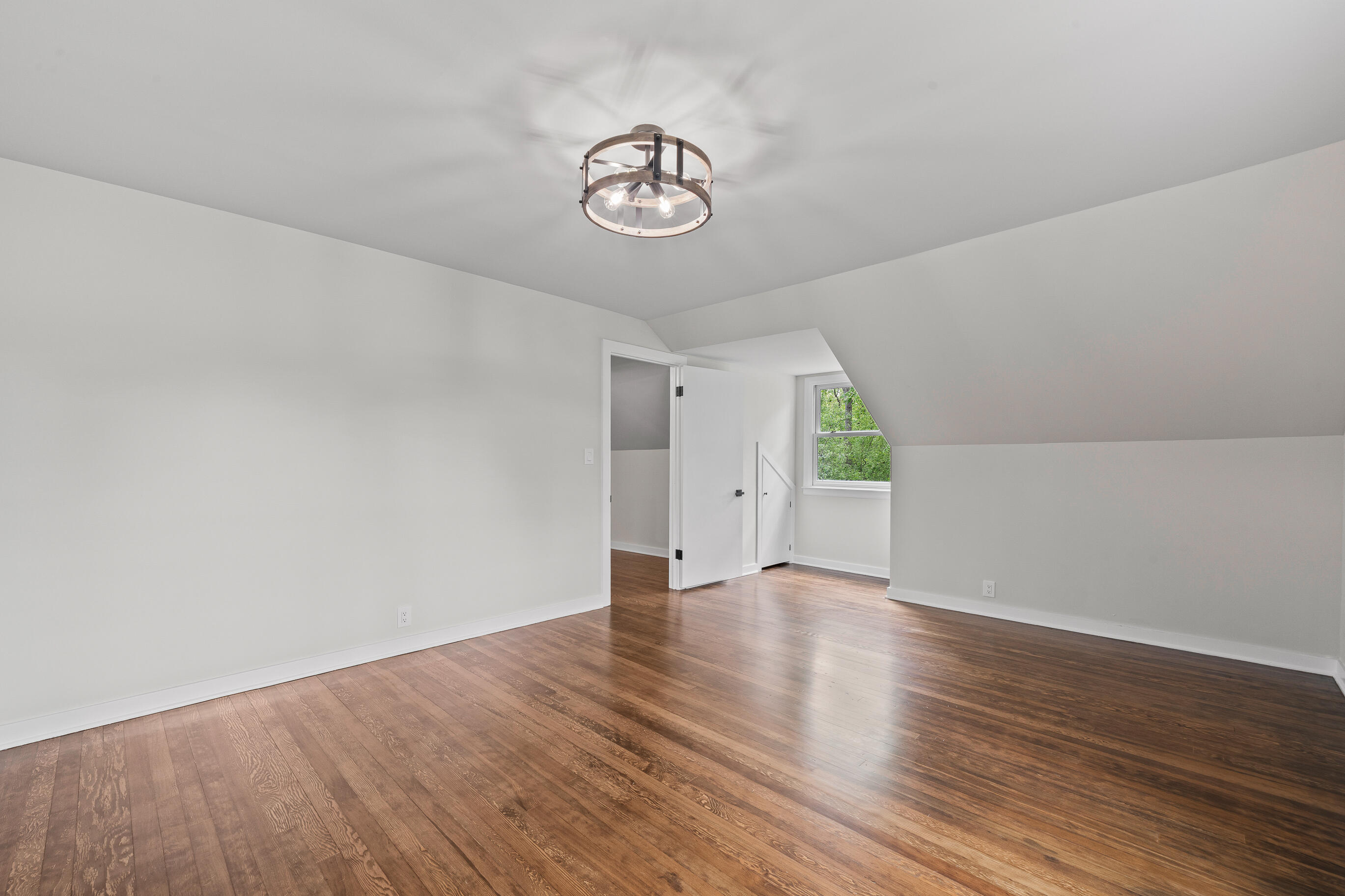 225 Waubun Dr