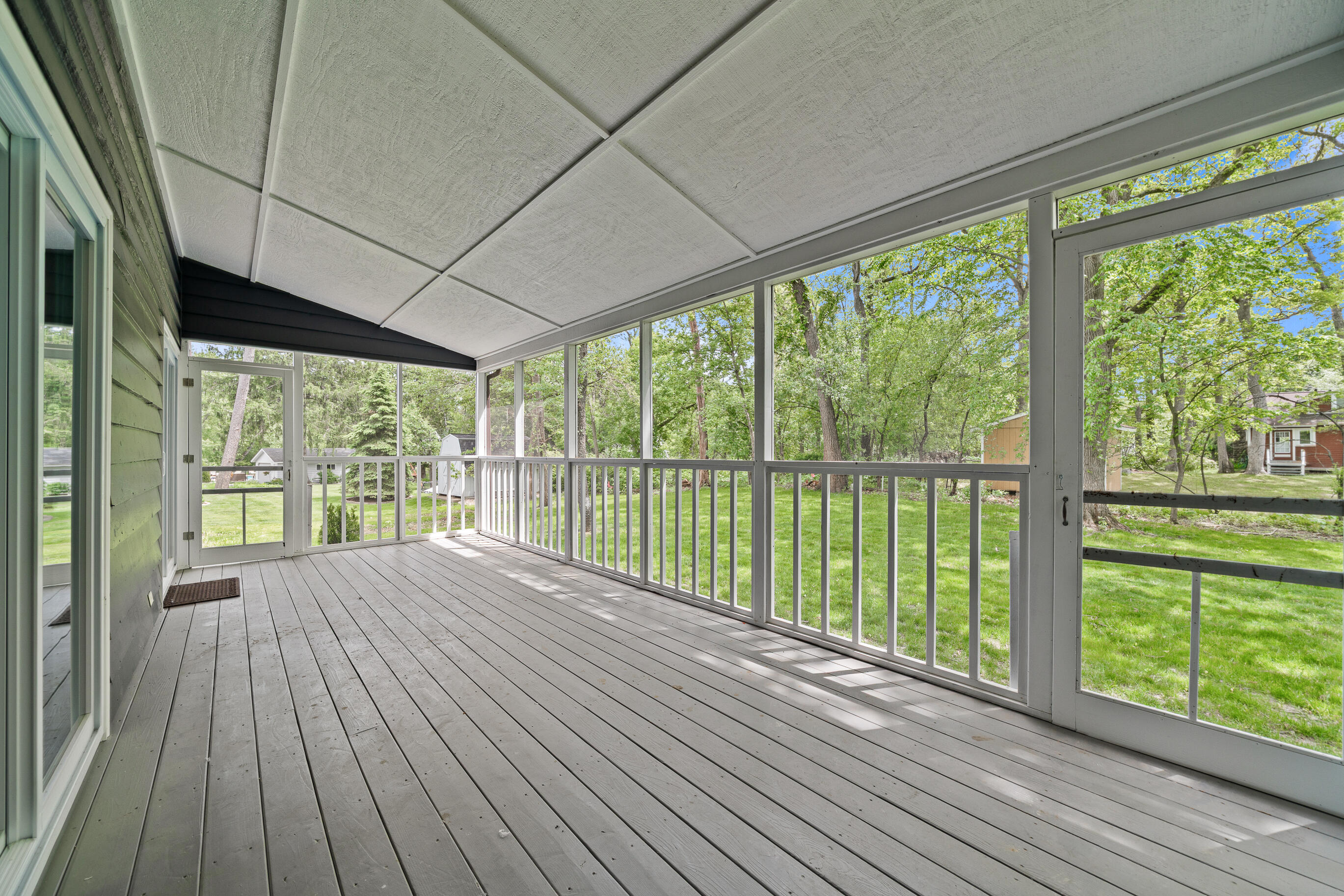 225 Waubun Dr