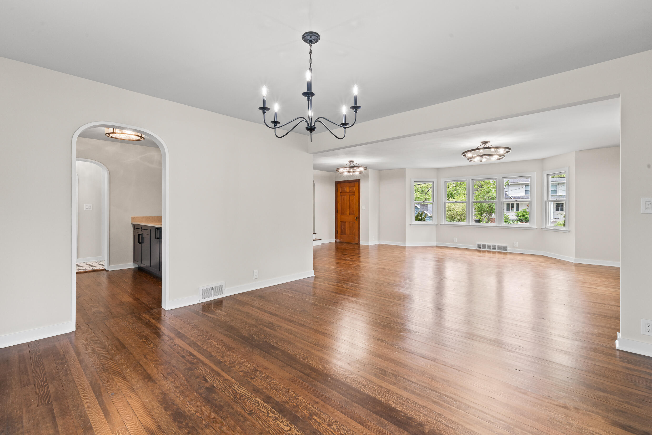 225 Waubun Dr