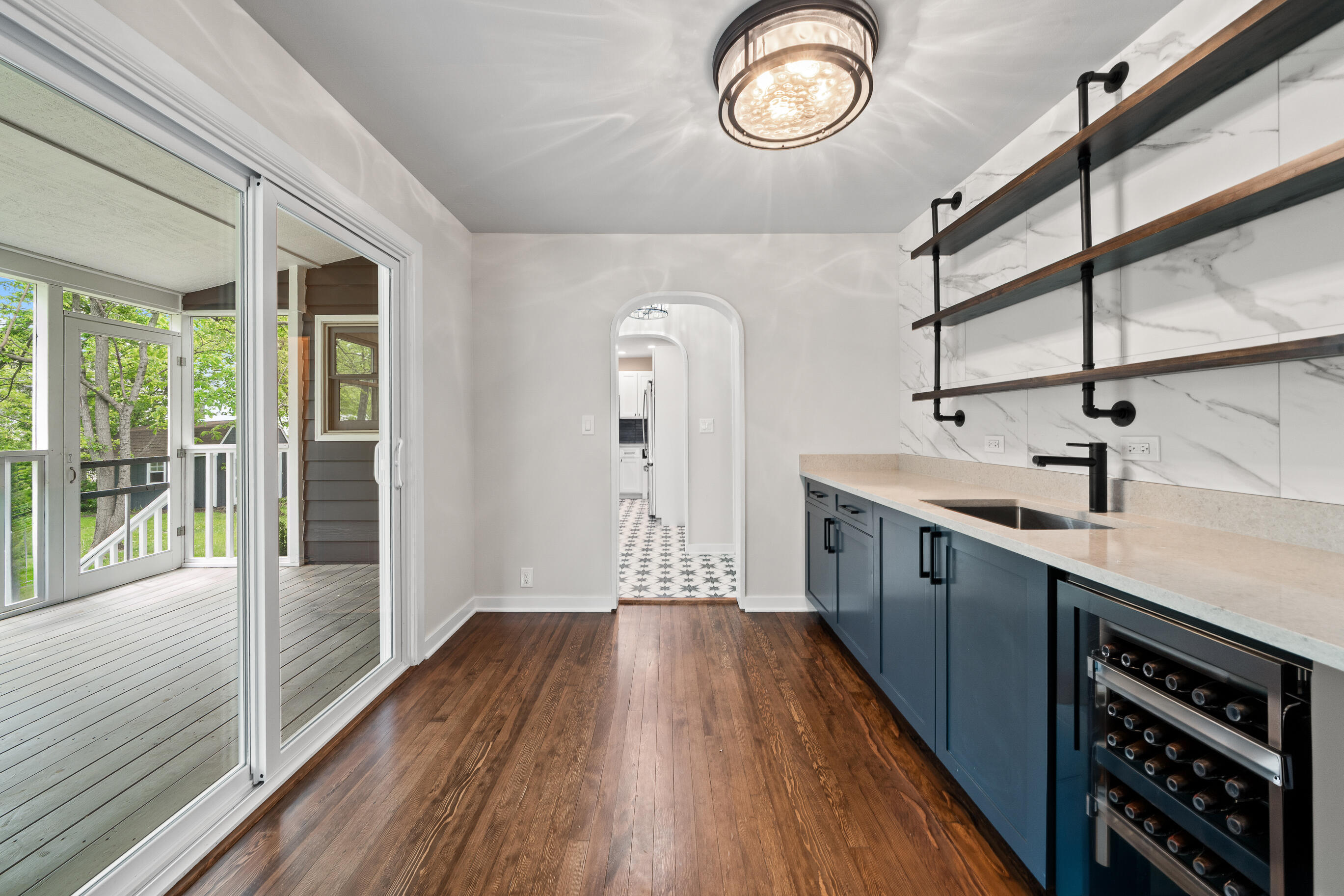 225 Waubun Dr