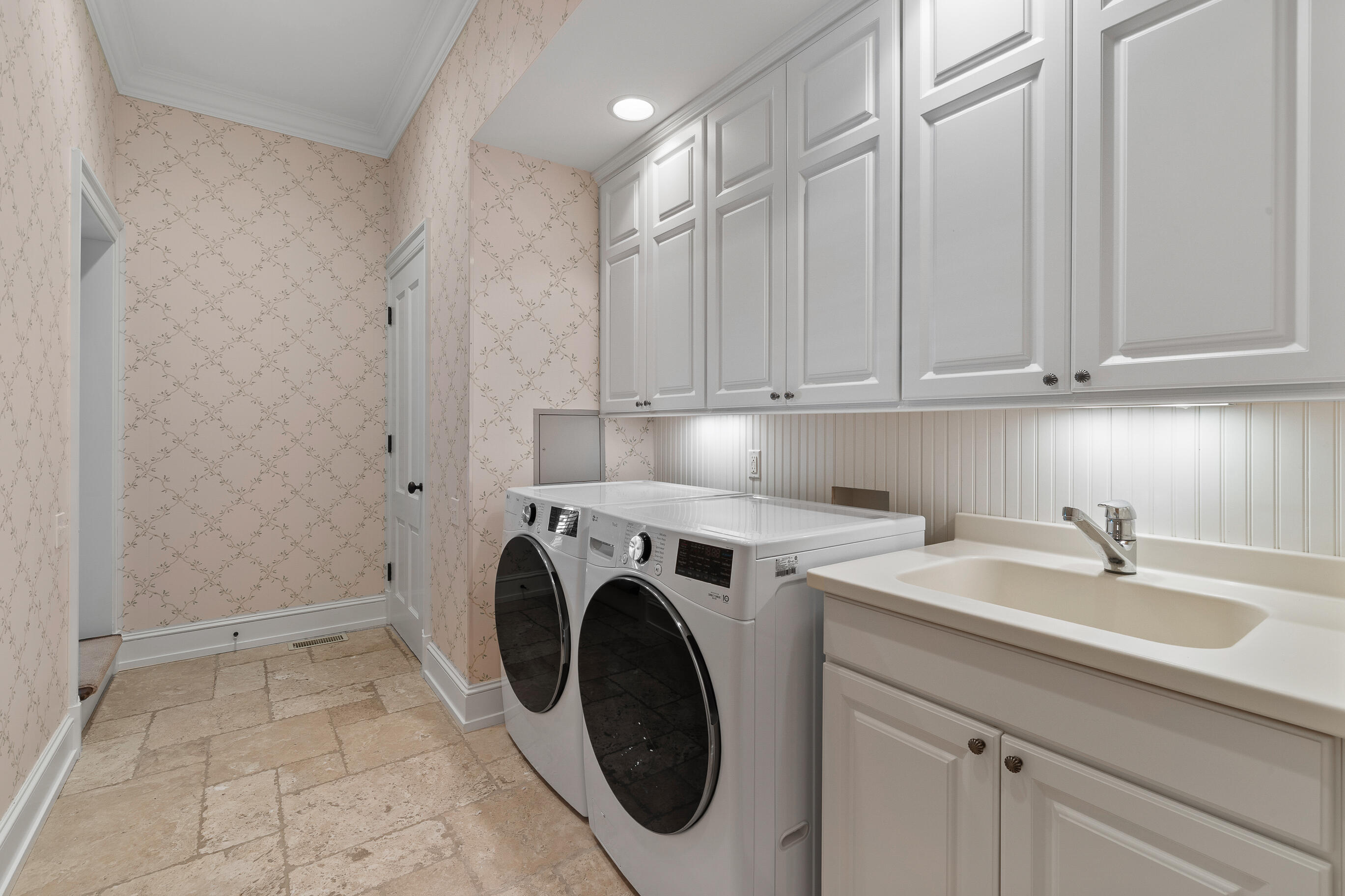 N1807 Sidney Smith Ln