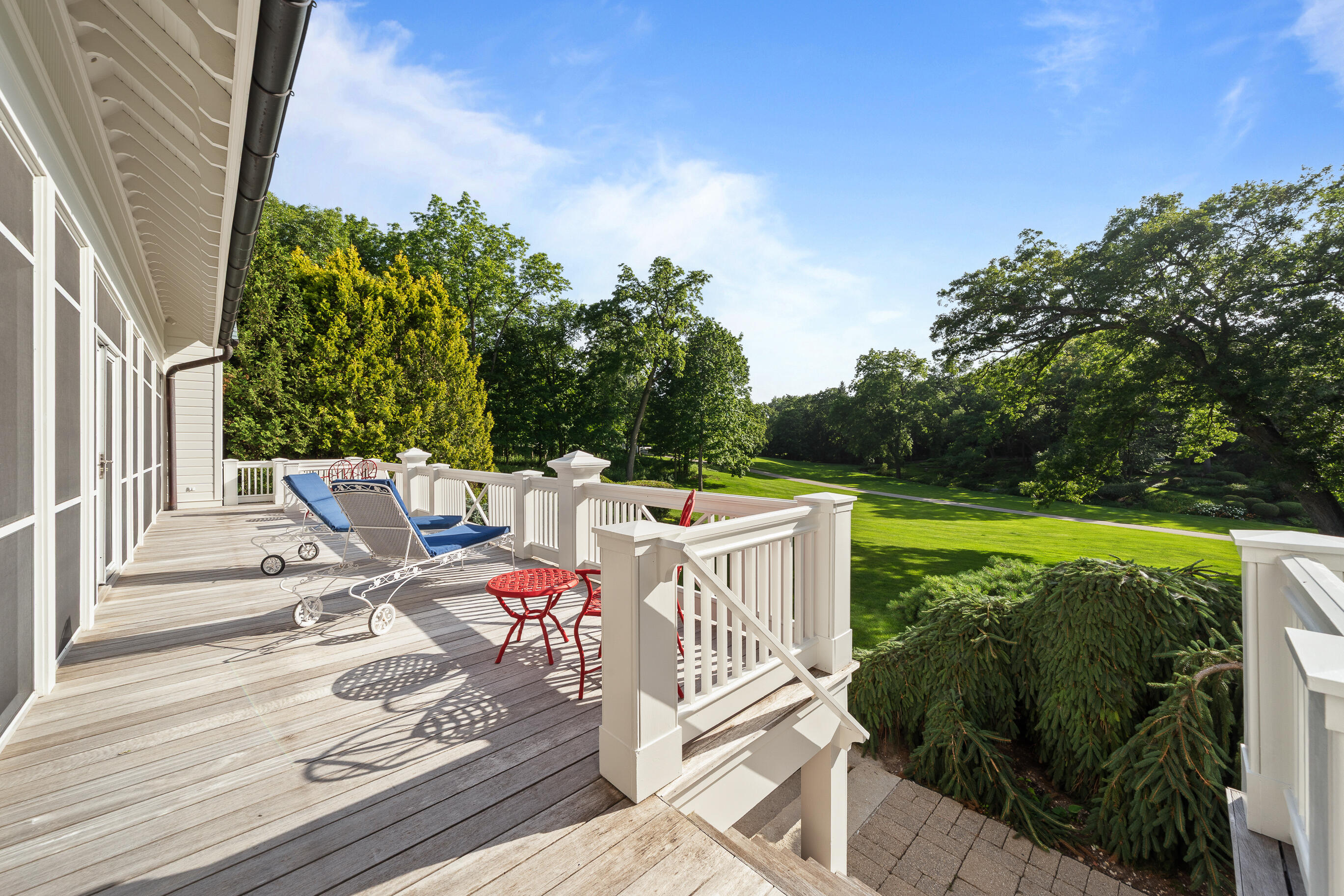 N1807 Sidney Smith Ln