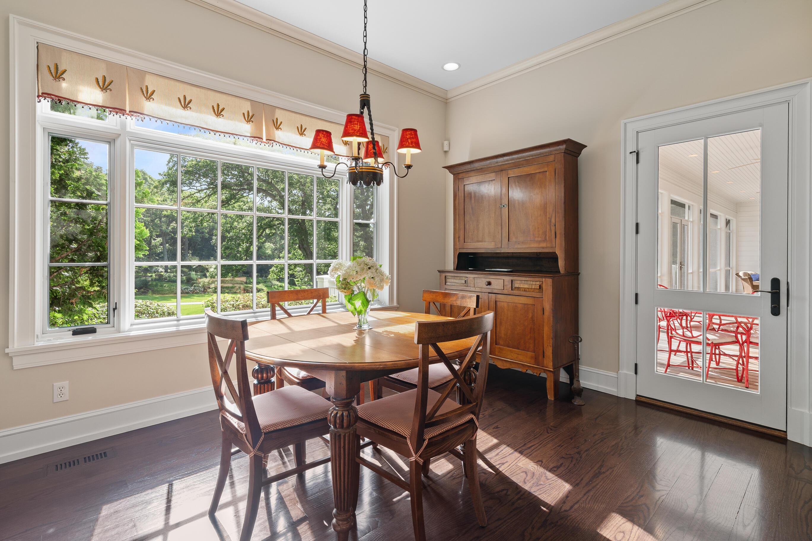 N1807 Sidney Smith Ln