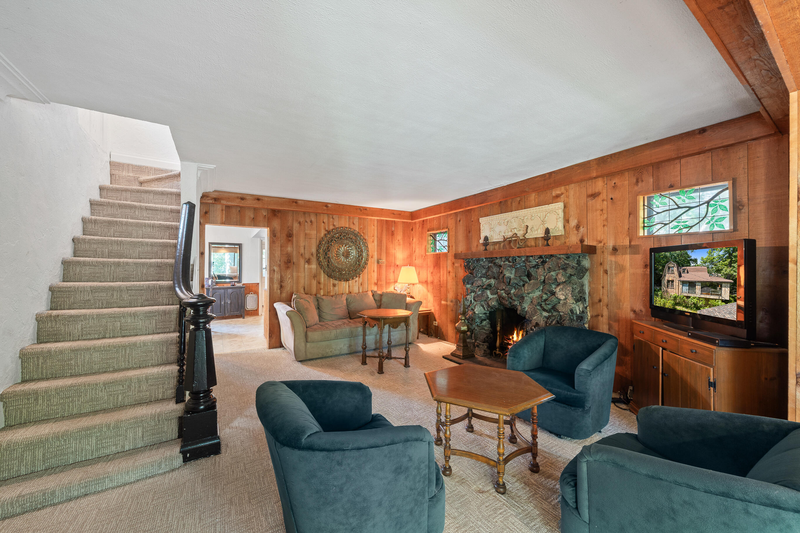 N2345 Greenview Dr