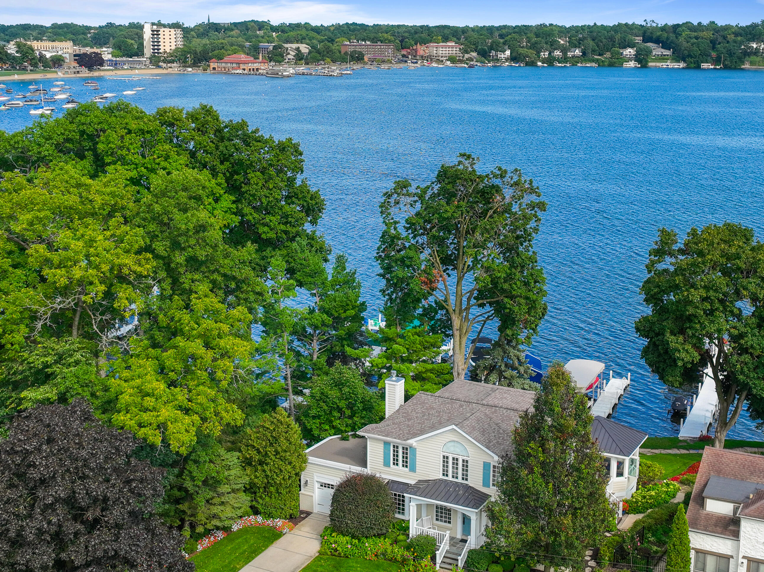 1530 Lake Shore Dr