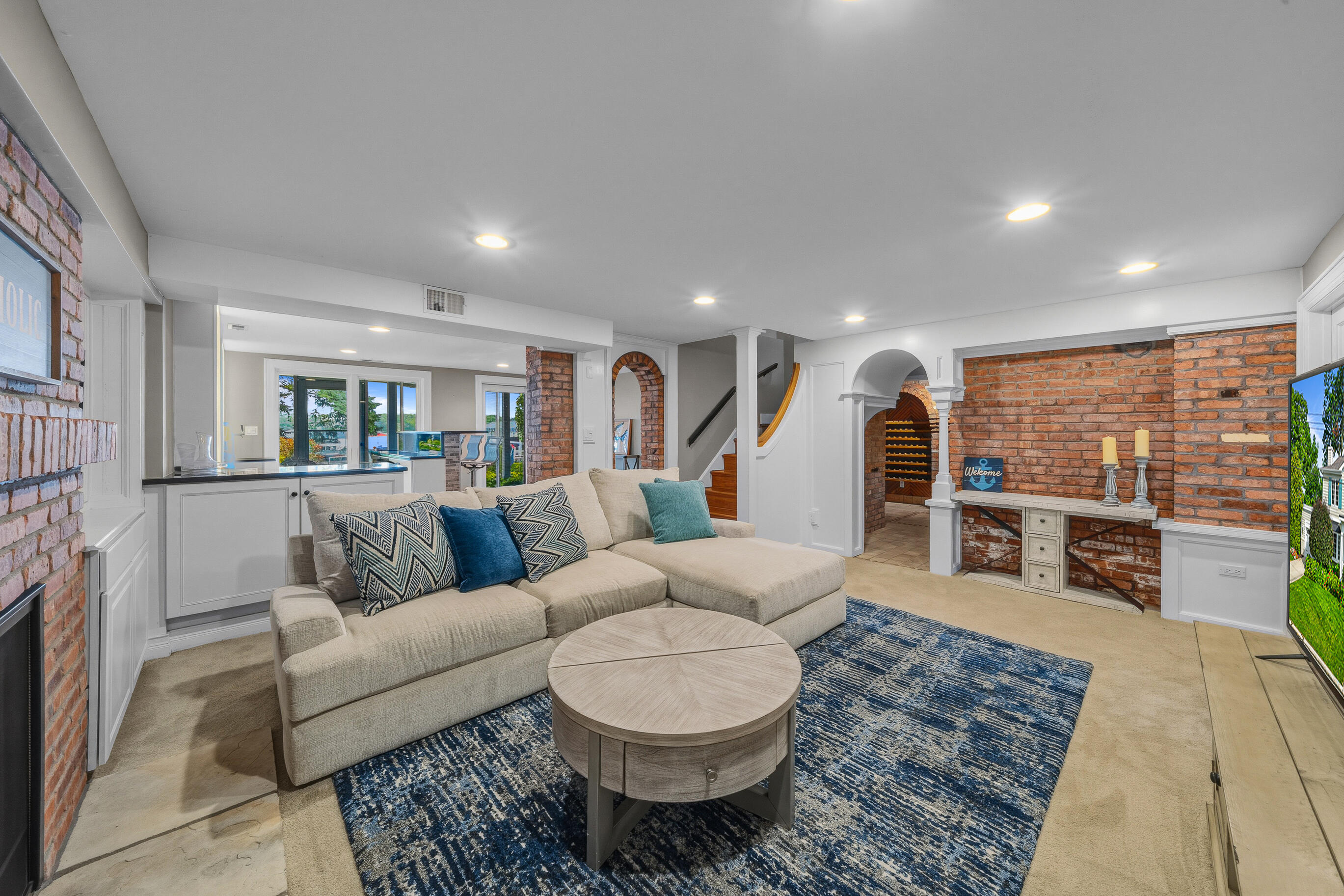 1530 Lake Shore Dr