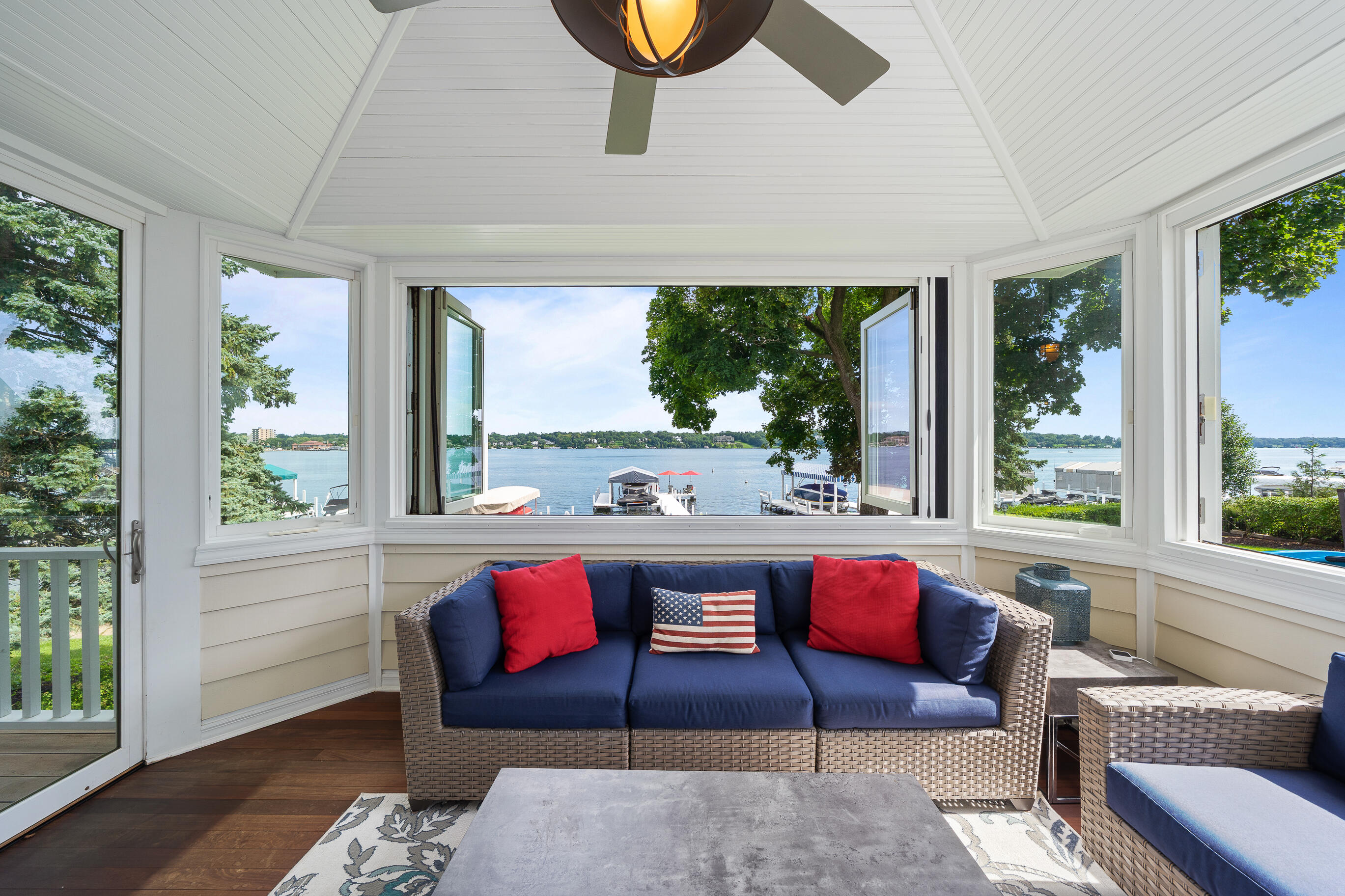 1530 Lake Shore Dr