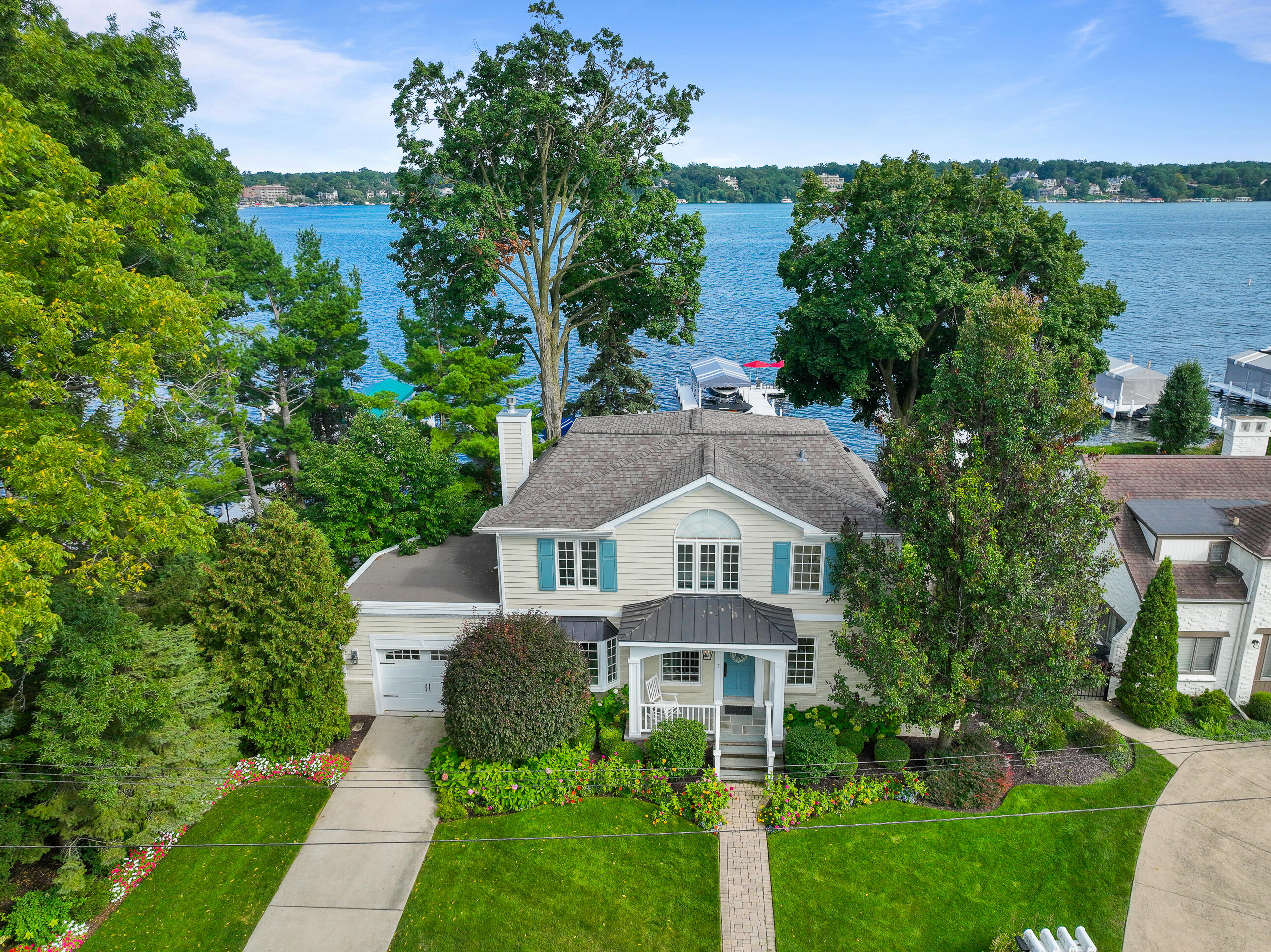 1530 Lake Shore Dr