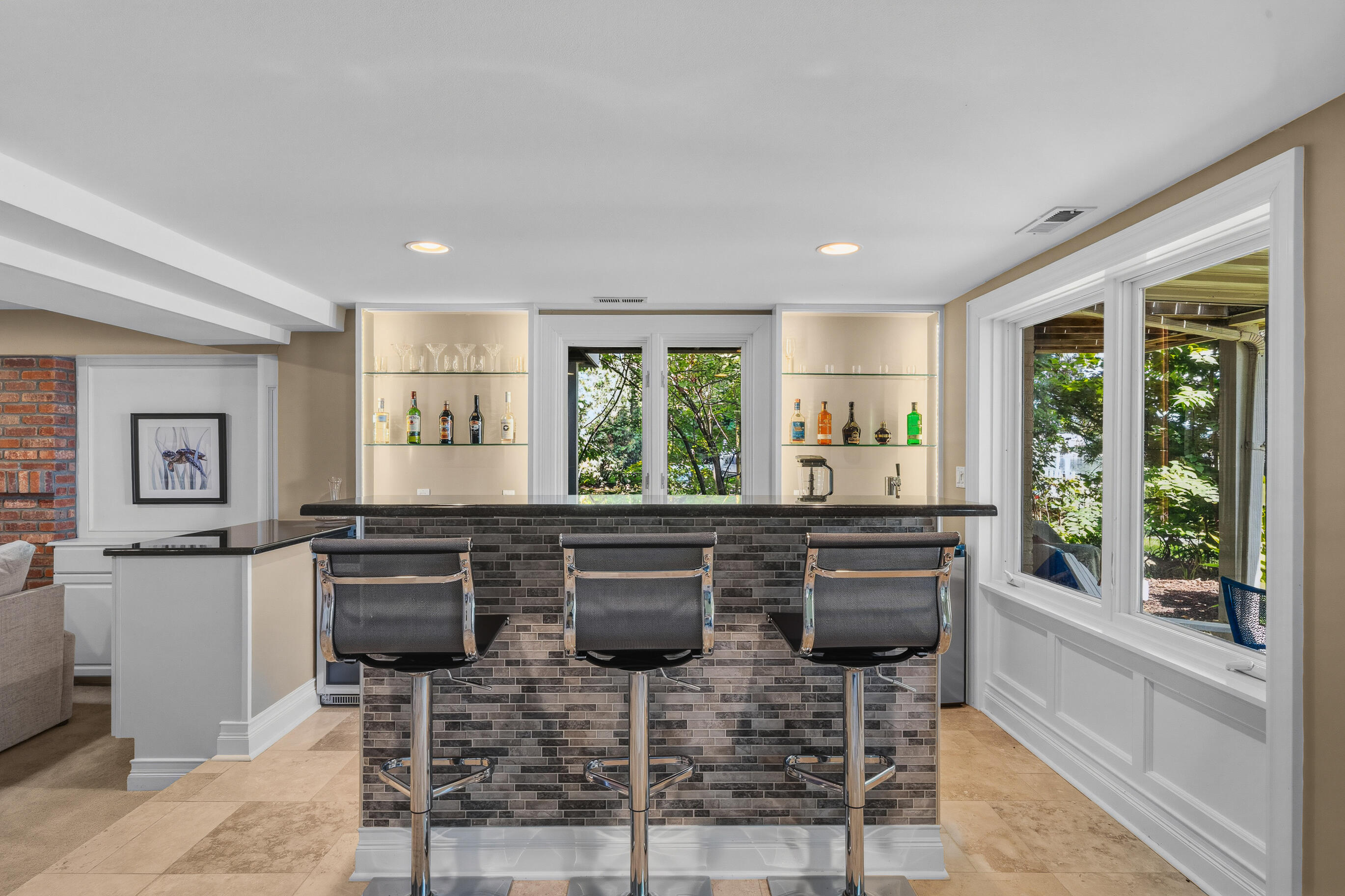 1530 Lake Shore Dr