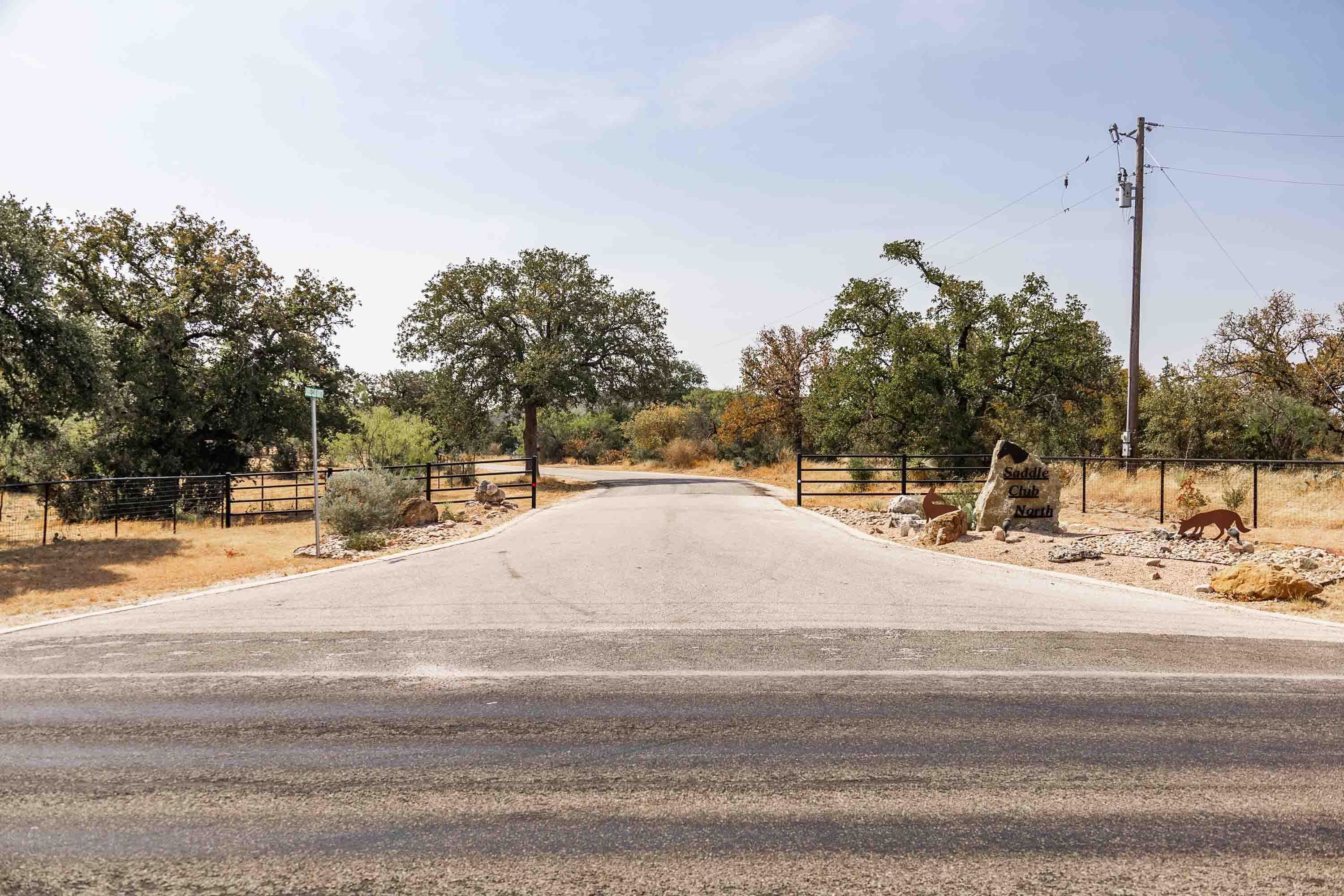 429 Quarter Horse Circle