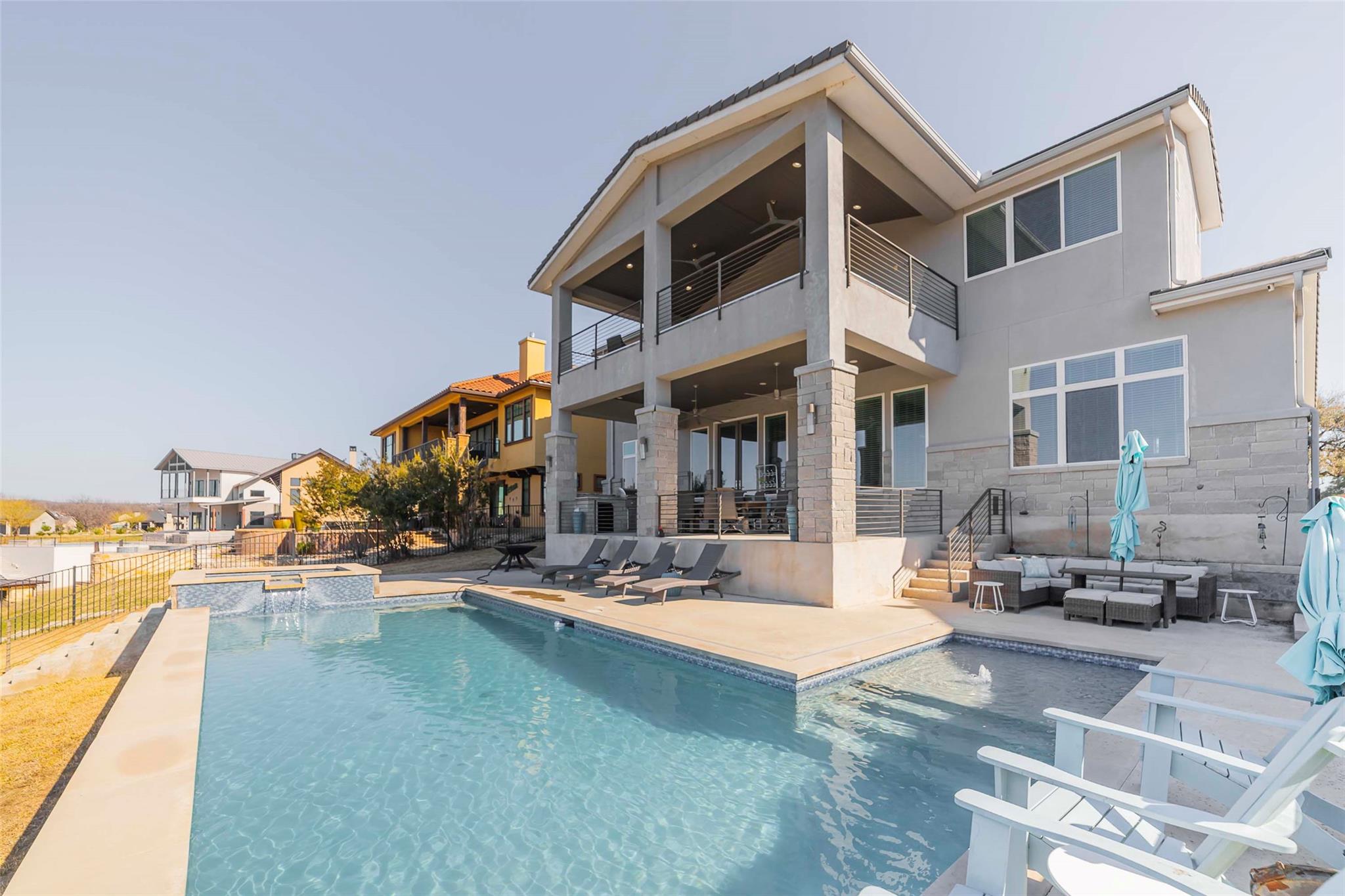 106 Blue Heron DR