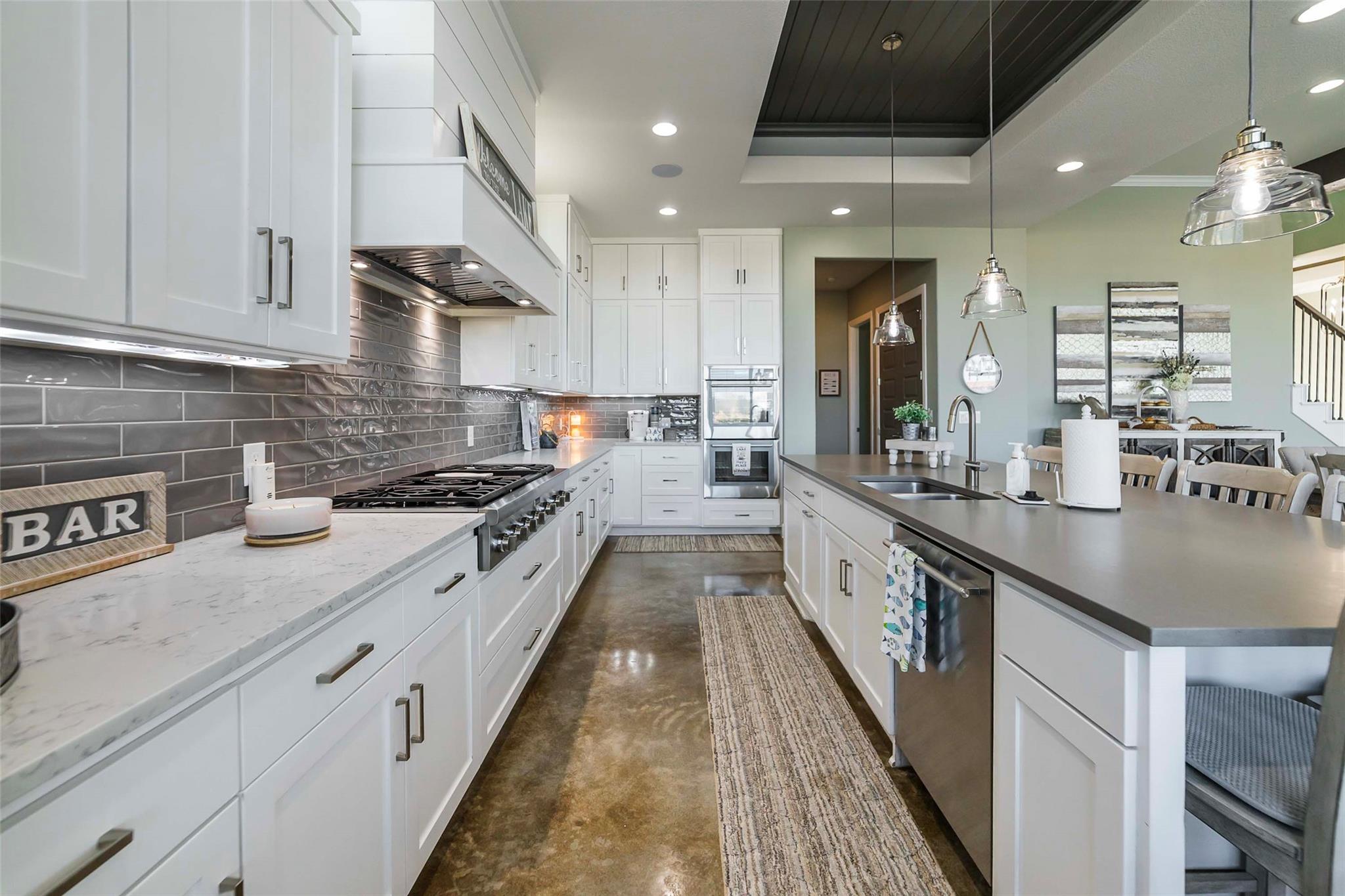 106 Blue Heron DR