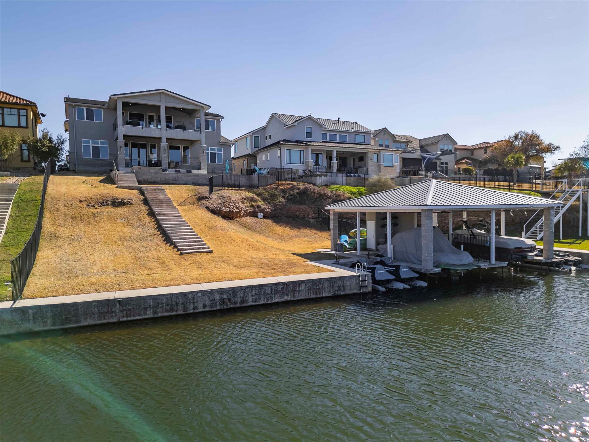 106 Blue Heron DR