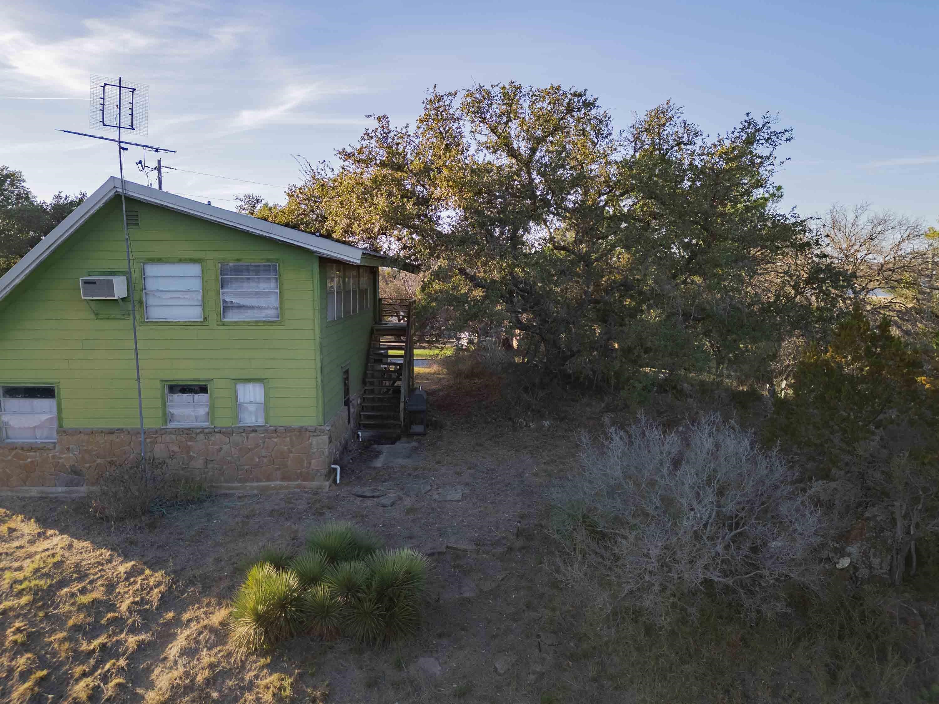 185 Roadrunner Lane