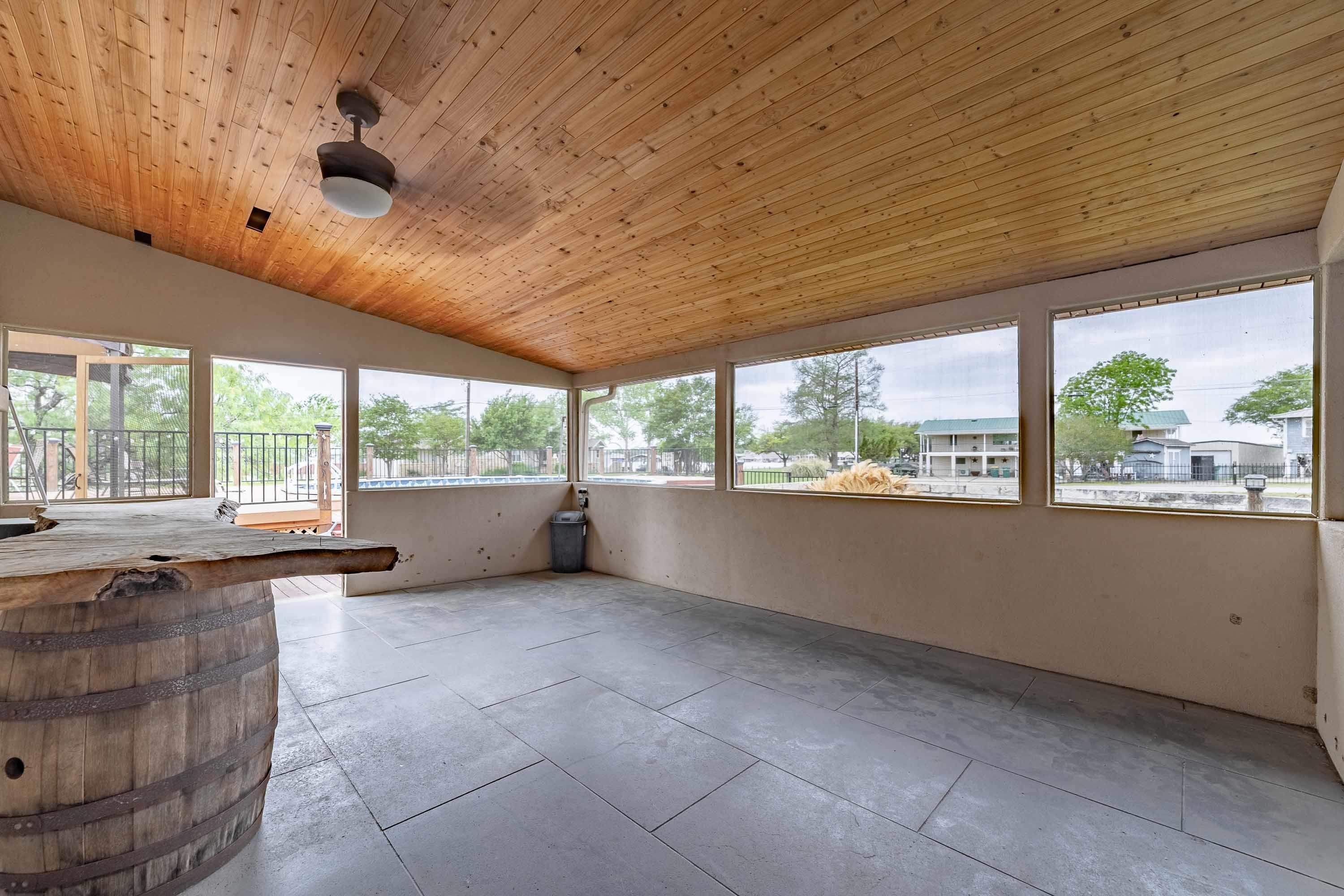 1307 Hillcrest Drive