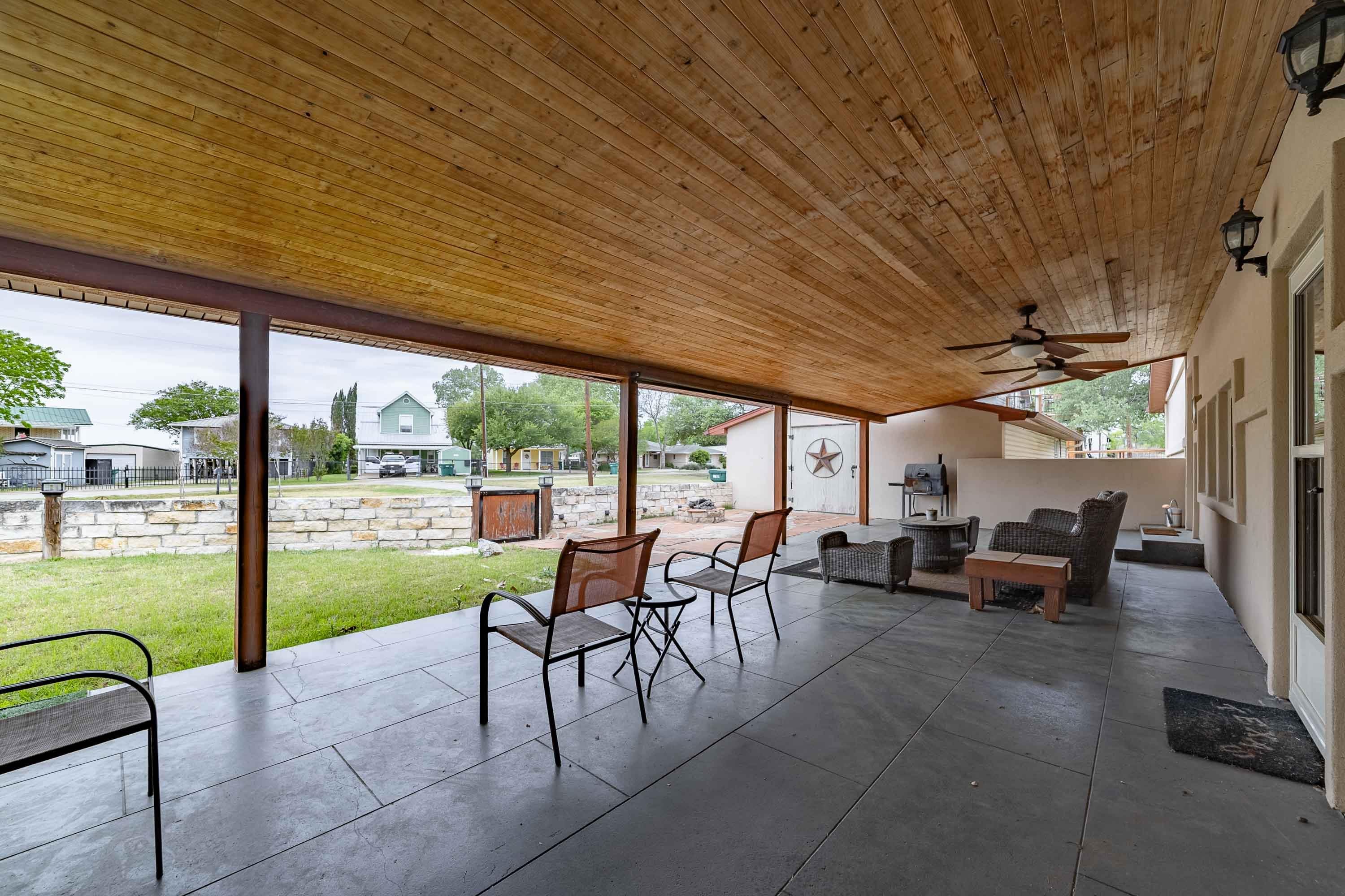 1307 Hillcrest Drive