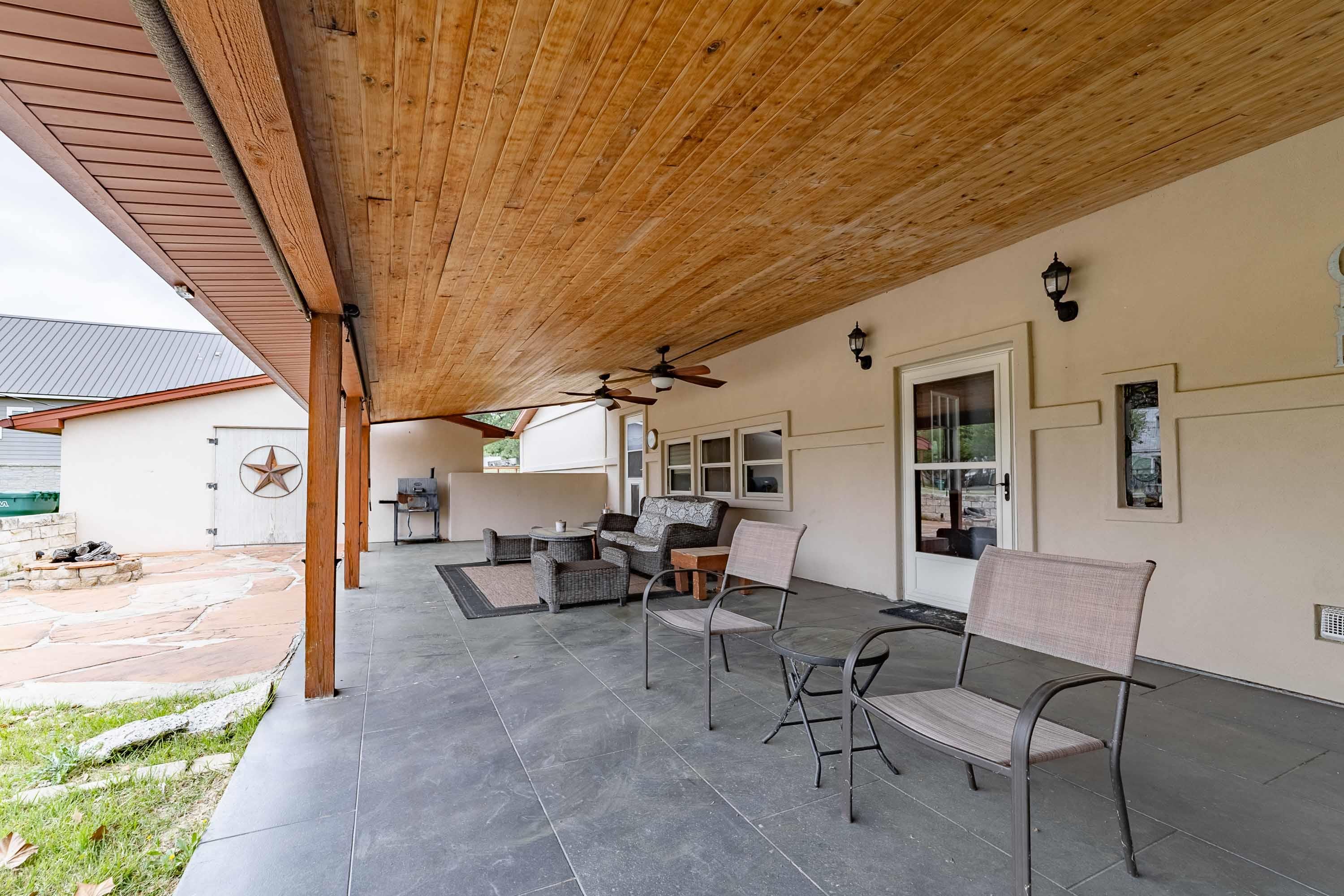1307 Hillcrest Drive