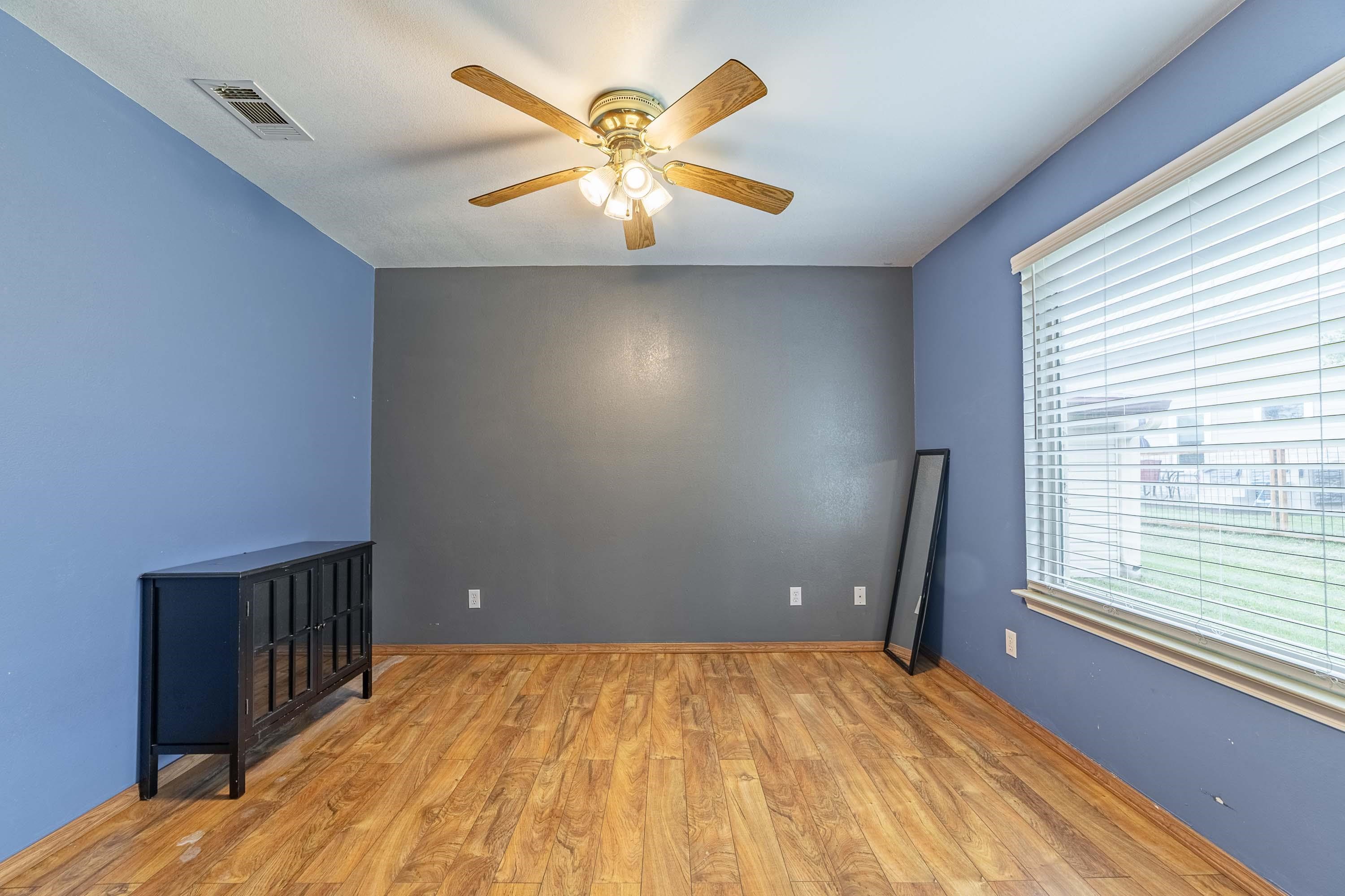 1307 Hillcrest Drive