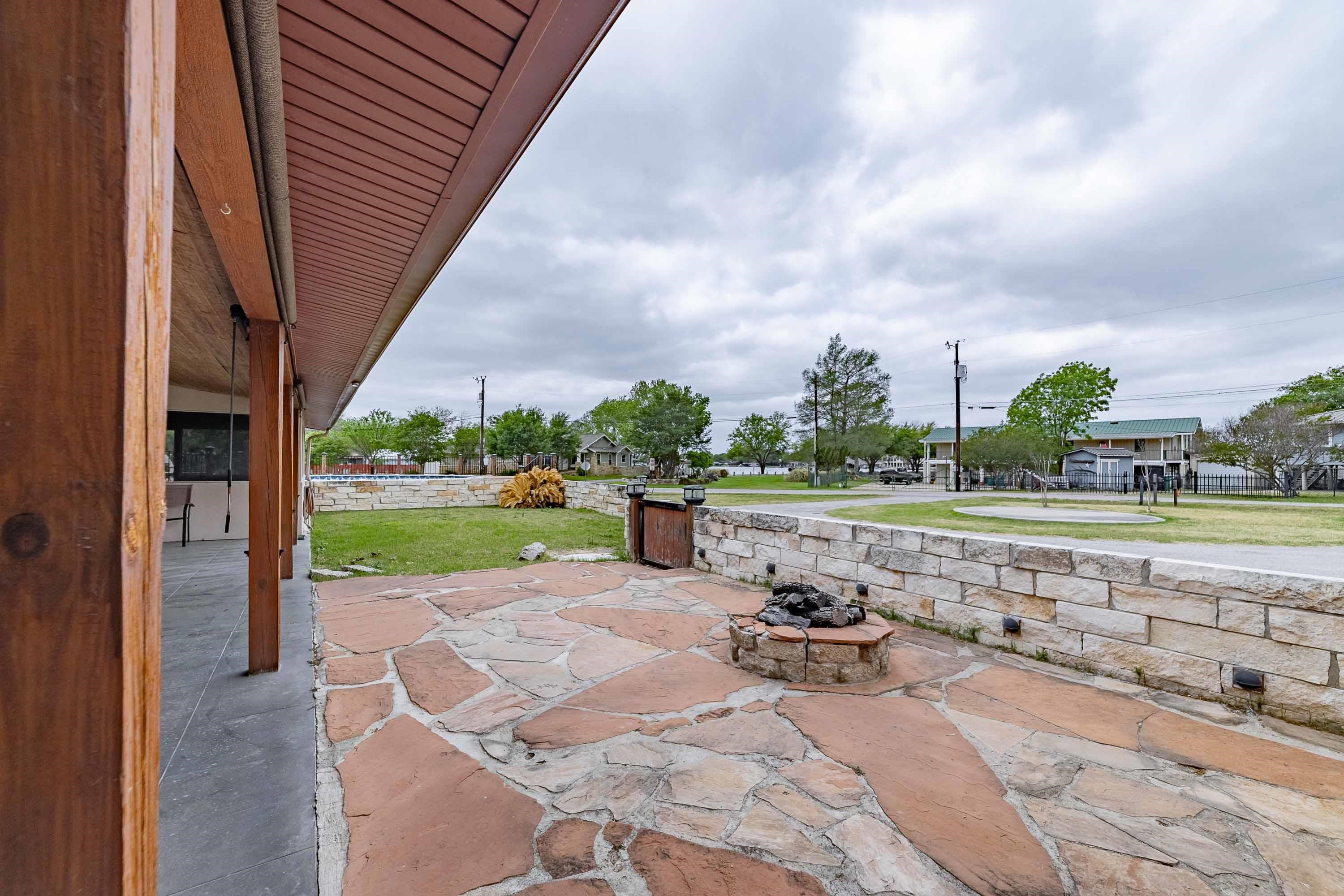 1307 Hillcrest Drive