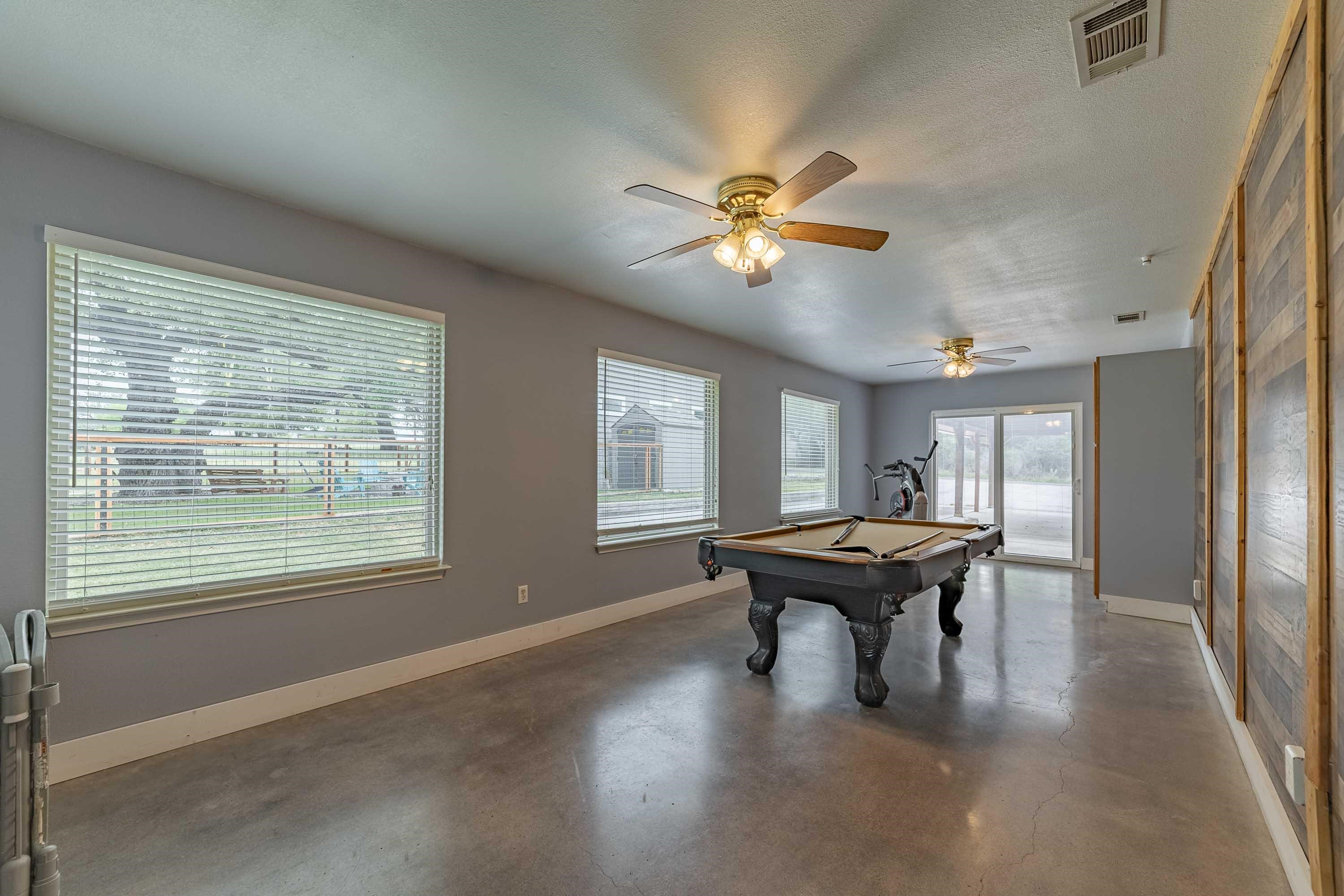 1307 Hillcrest Drive