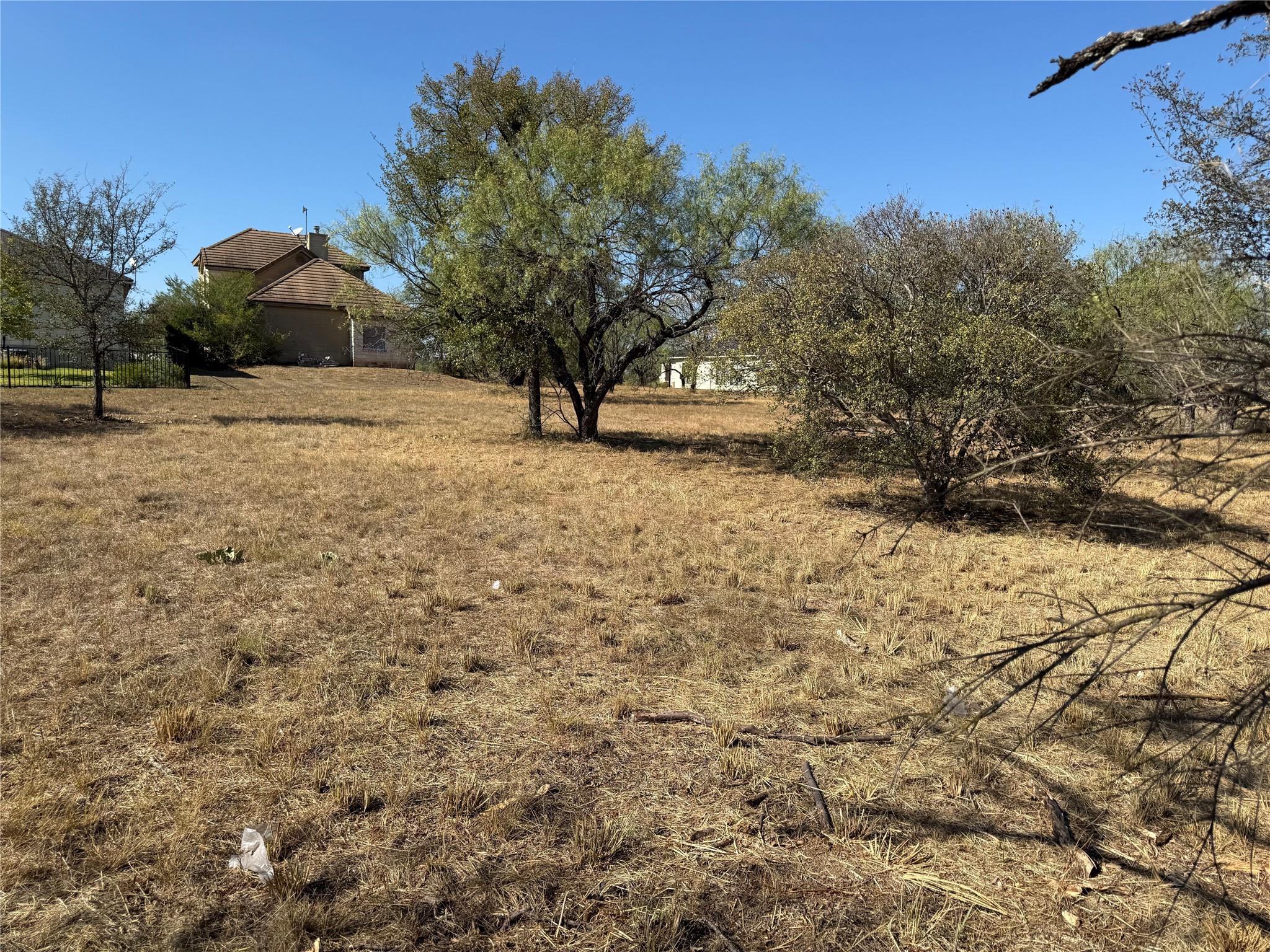 2324 Fault Line DR
