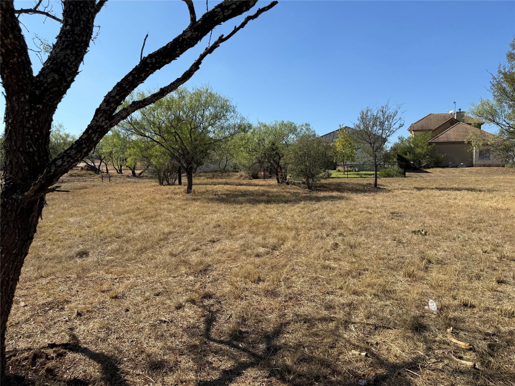 2324 Fault Line DR