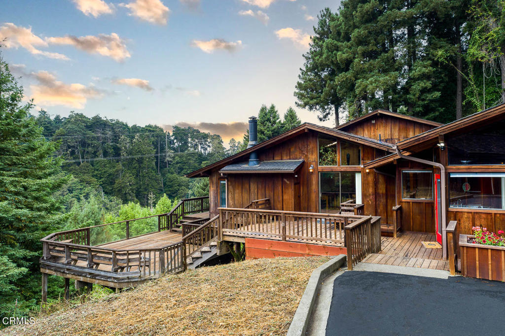 180 Riverview Drive