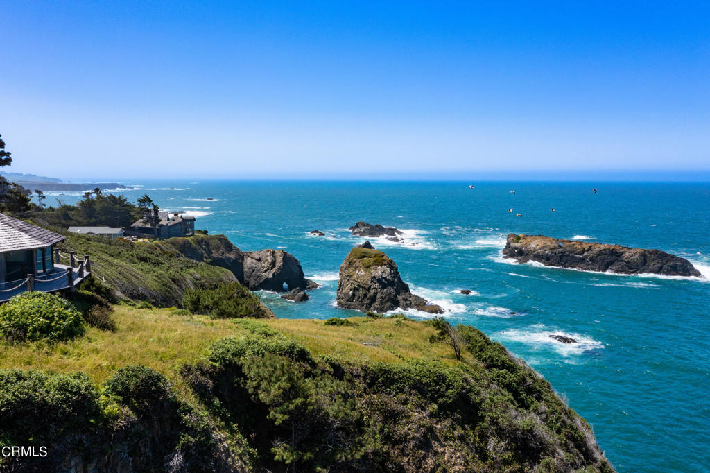 6056 6064 Highway 1