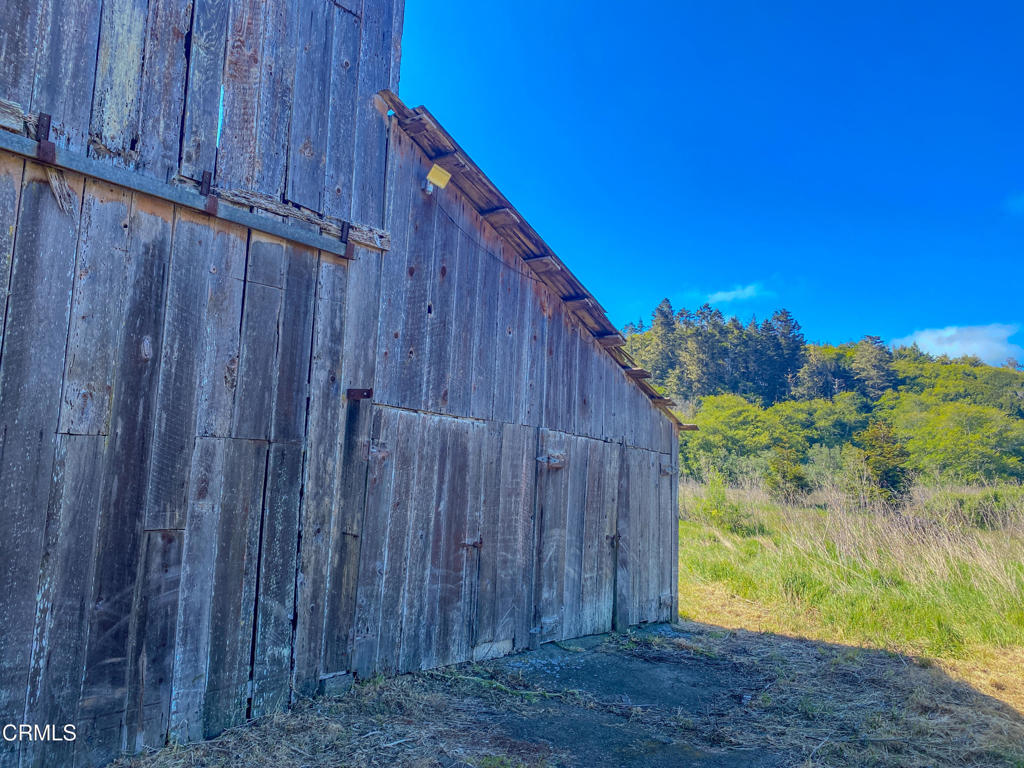 42000 Mountain View Road