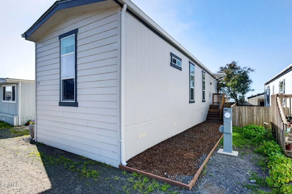 1021 S Main Street 21