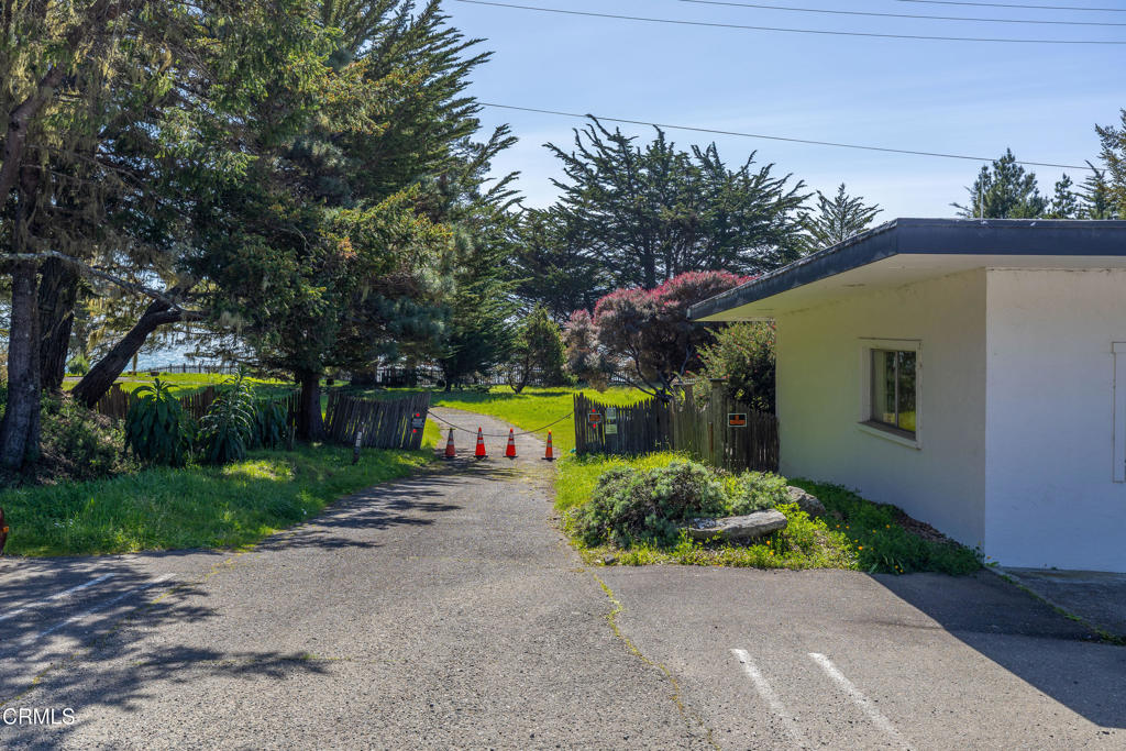 07-35500 S Highway 1