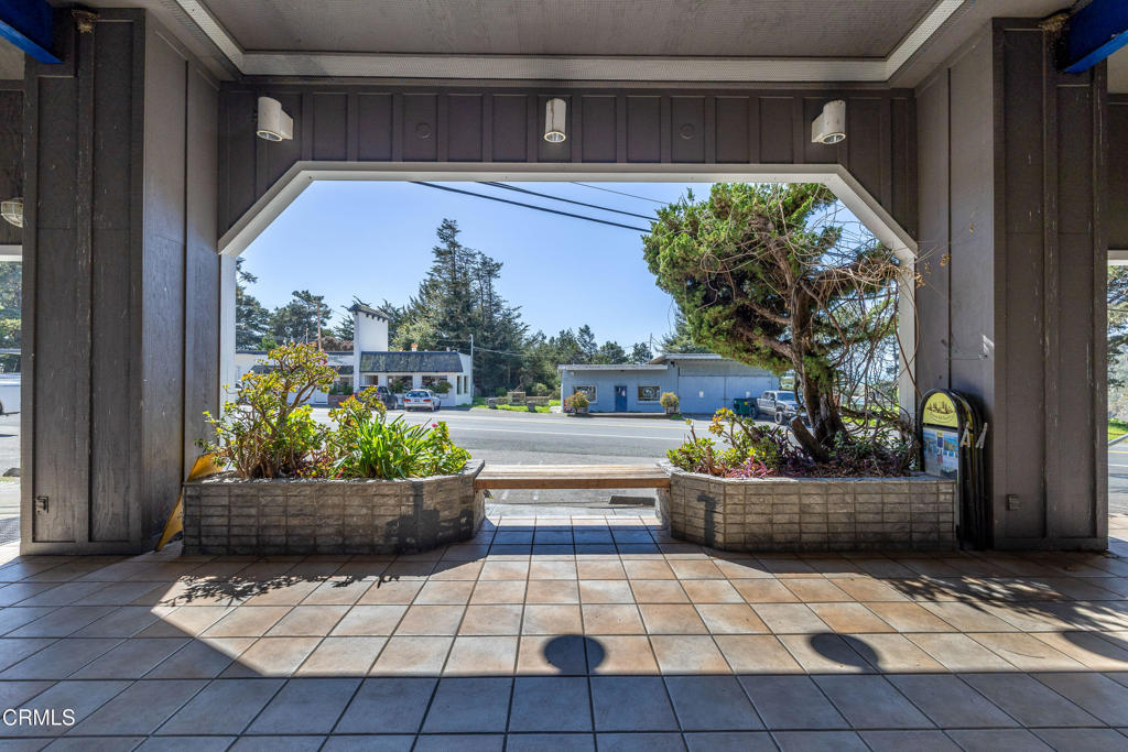 07-35500 S Highway 1