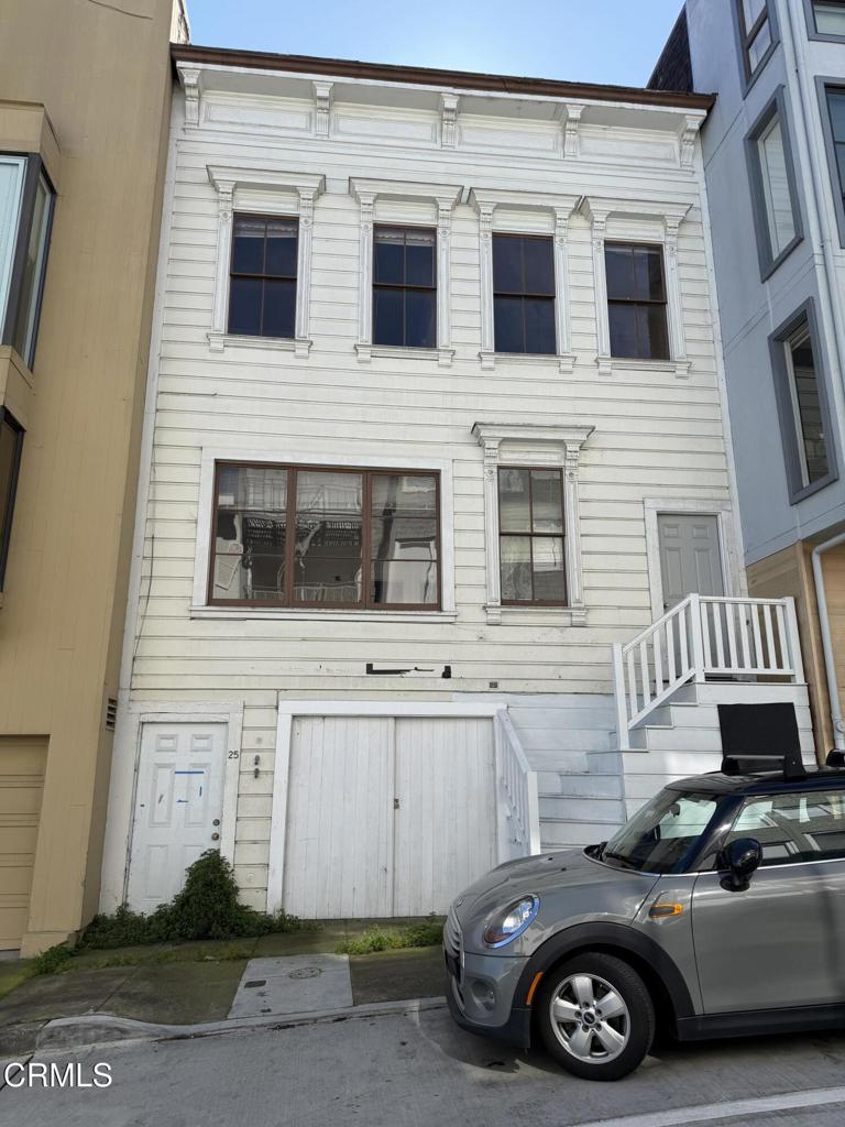 25 Alta Street