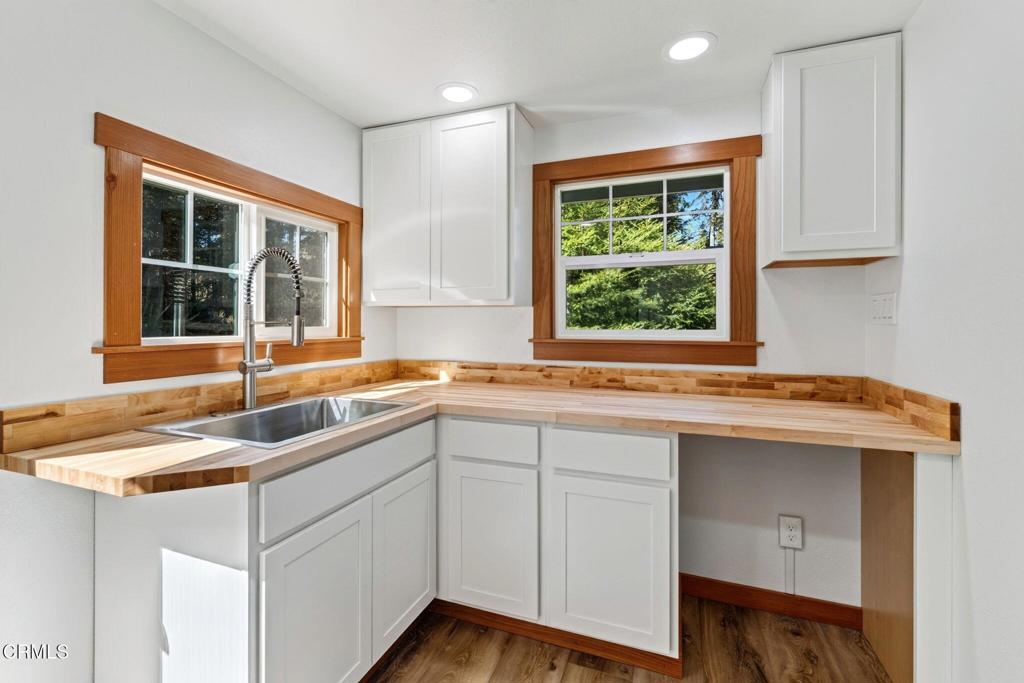 3000 Albion Ridge H Road