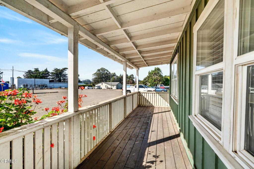 18781 N Highway 1