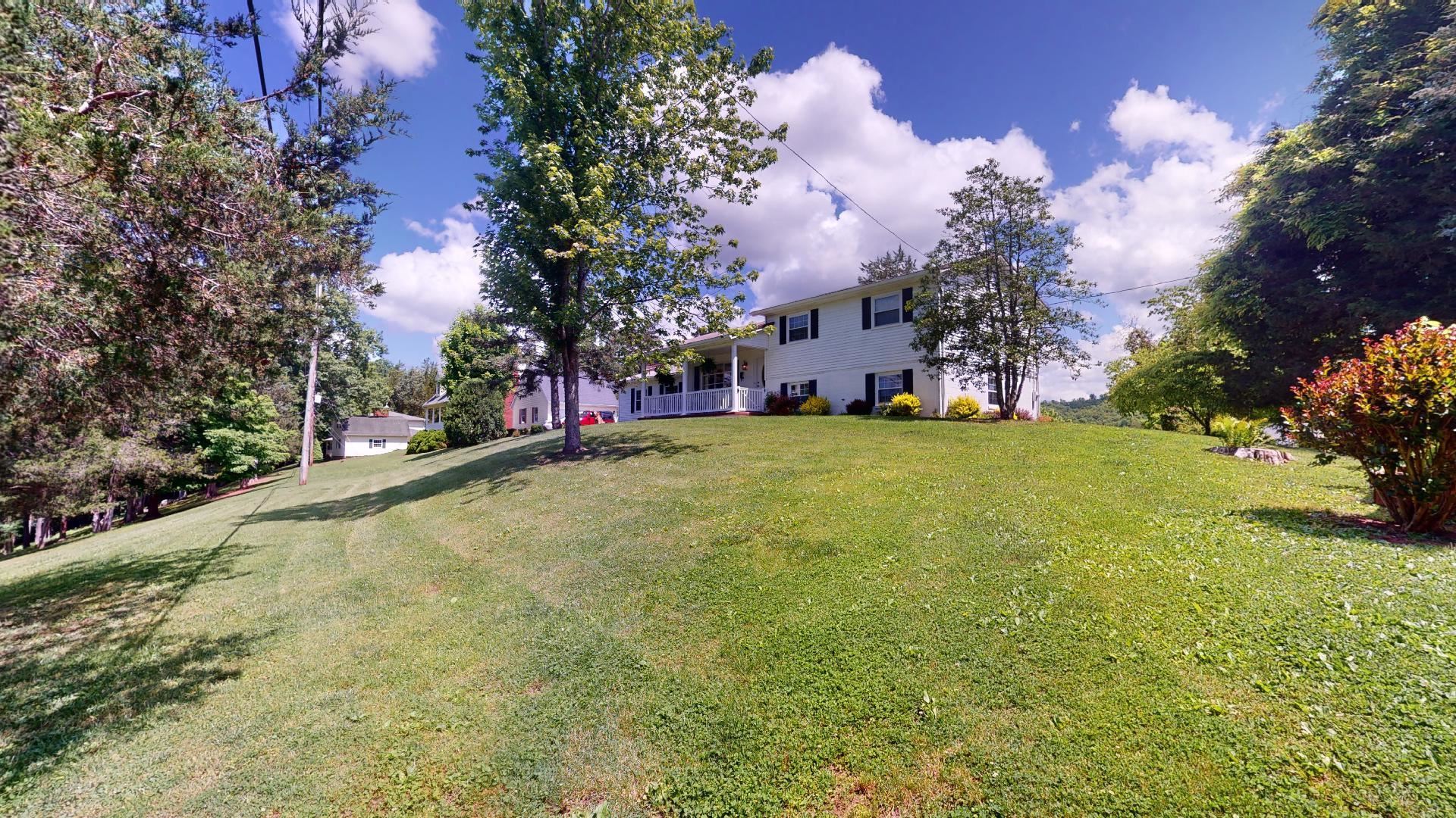 2 Lakeview Drive