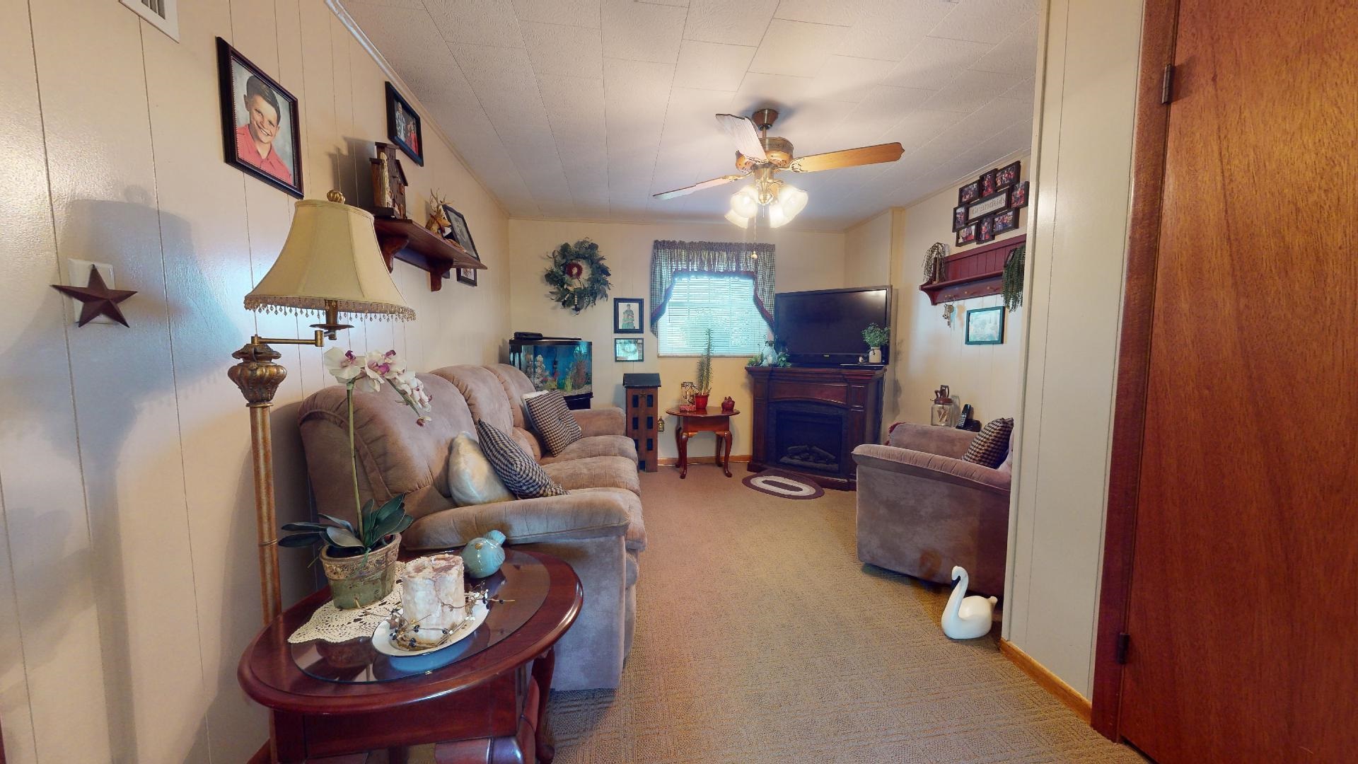 2 Lakeview Drive