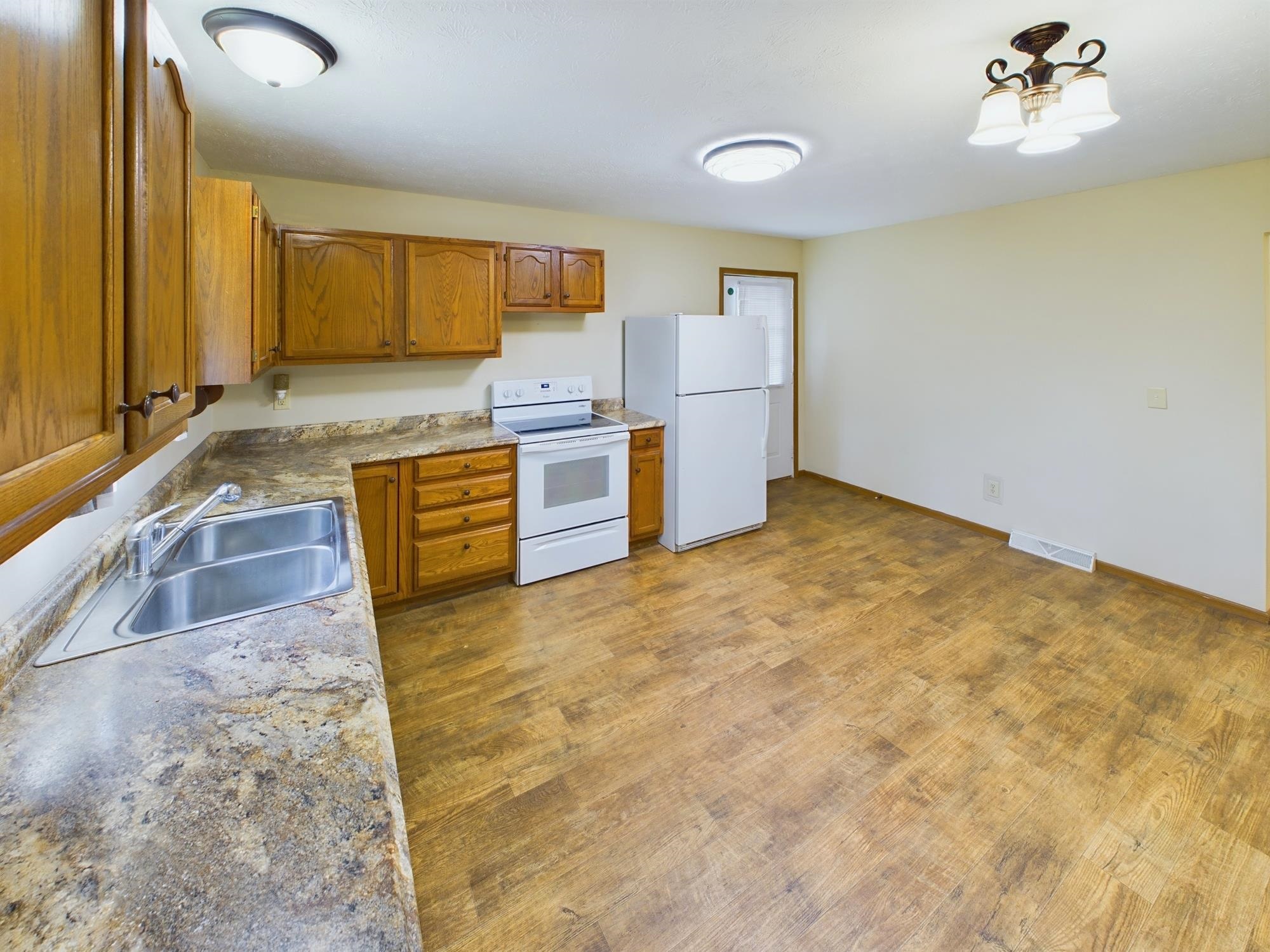 614 Hollow Road