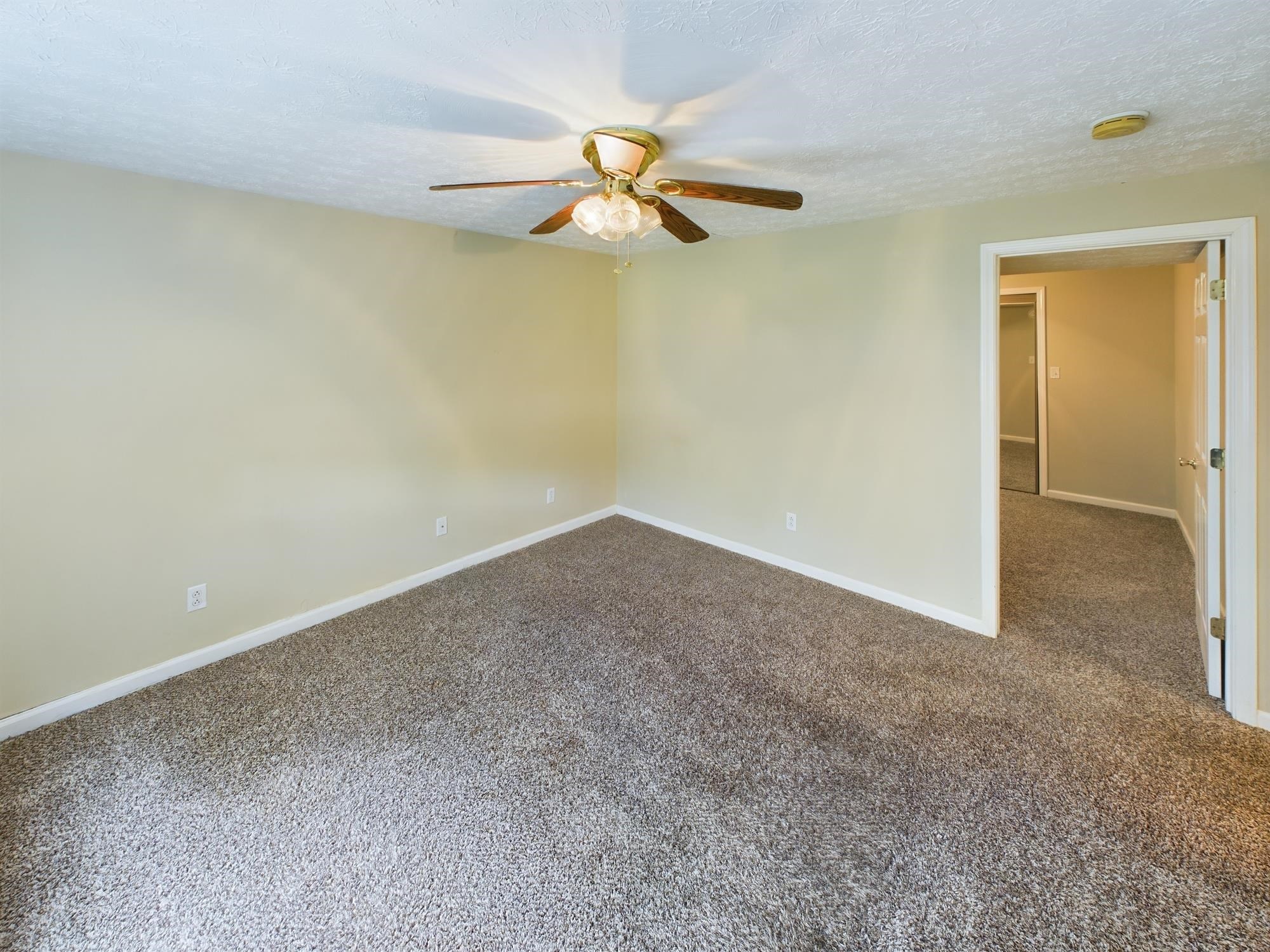 614 Hollow Road