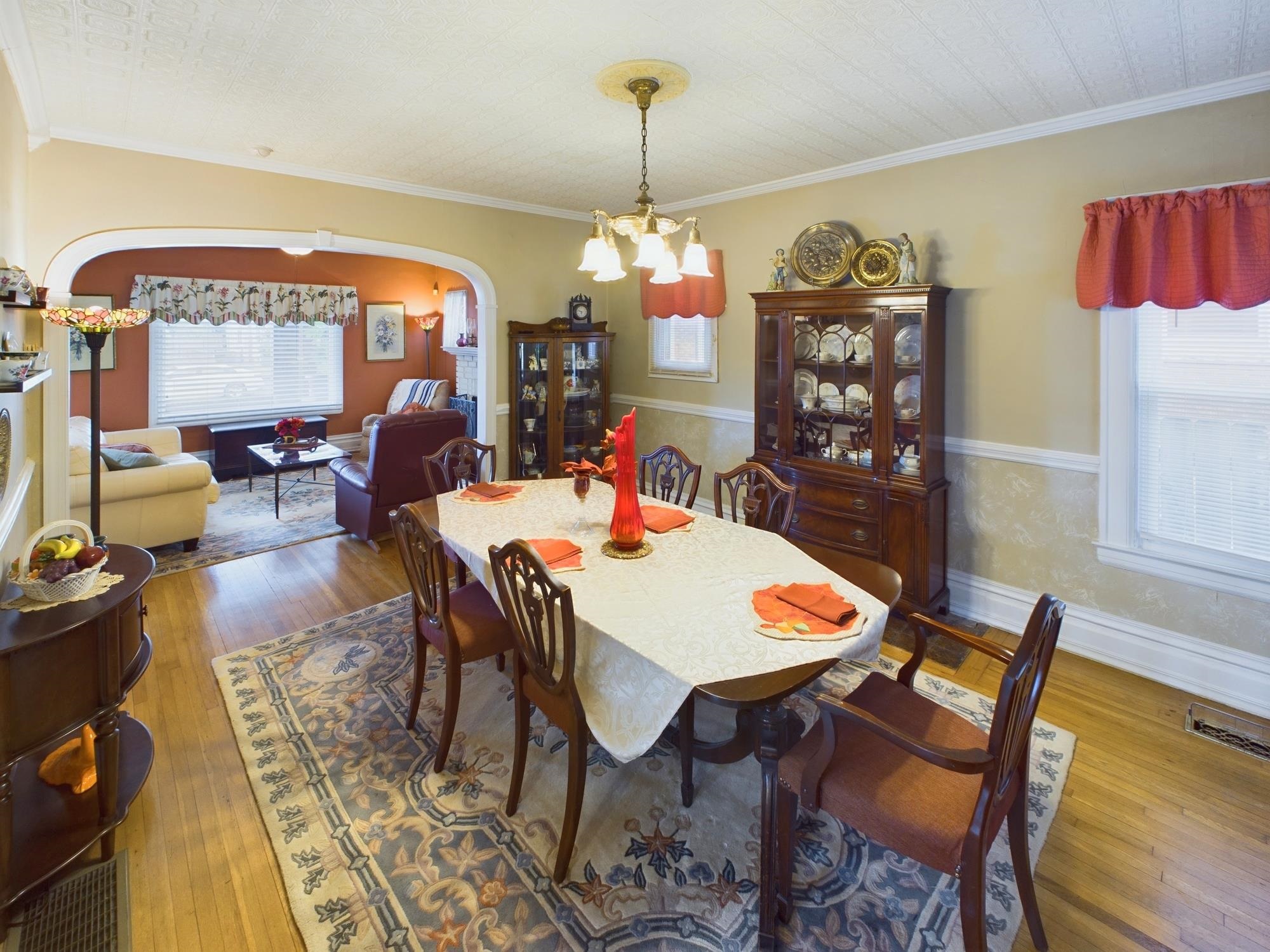 715 4th street west