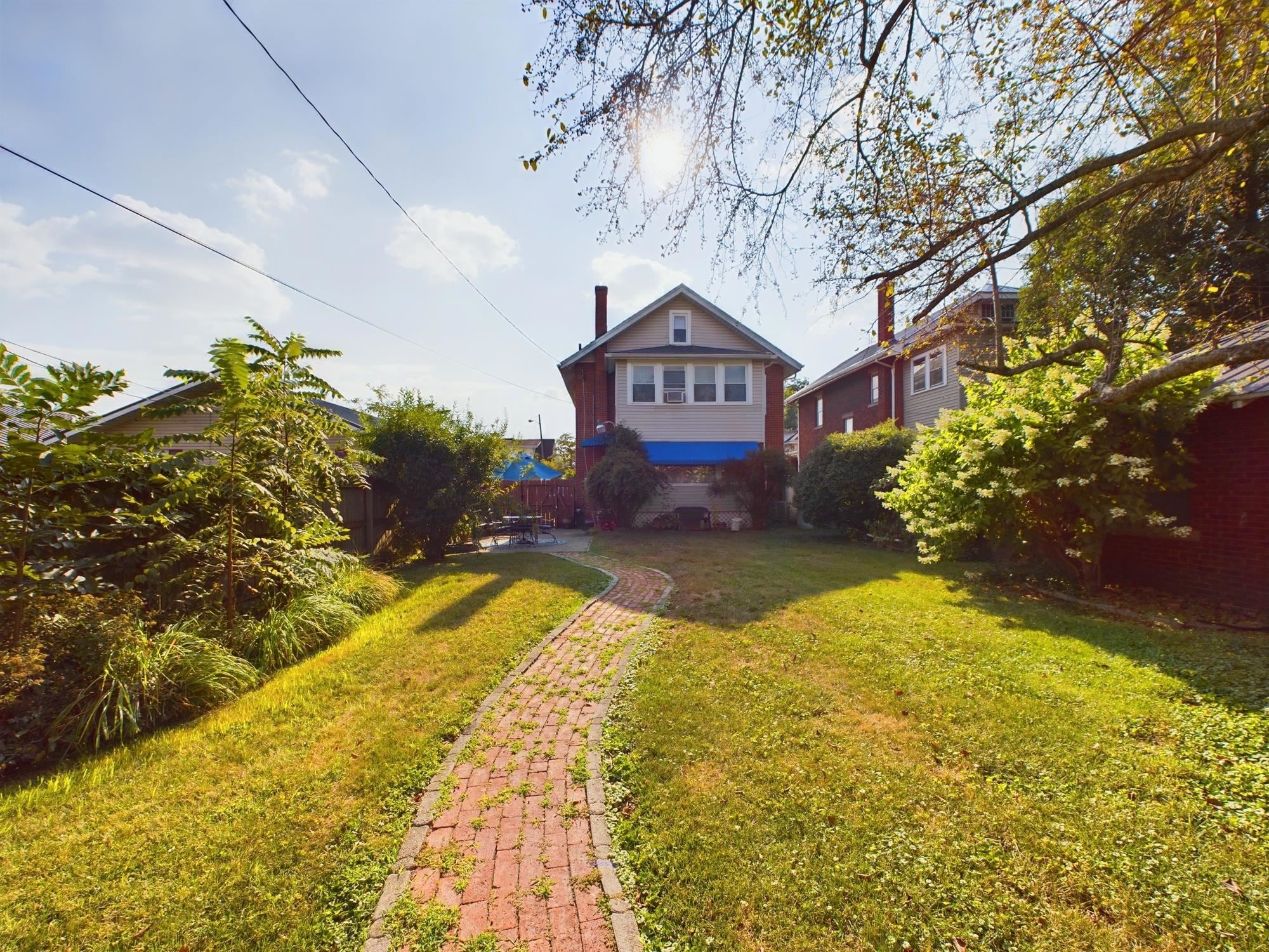 715 4th street west