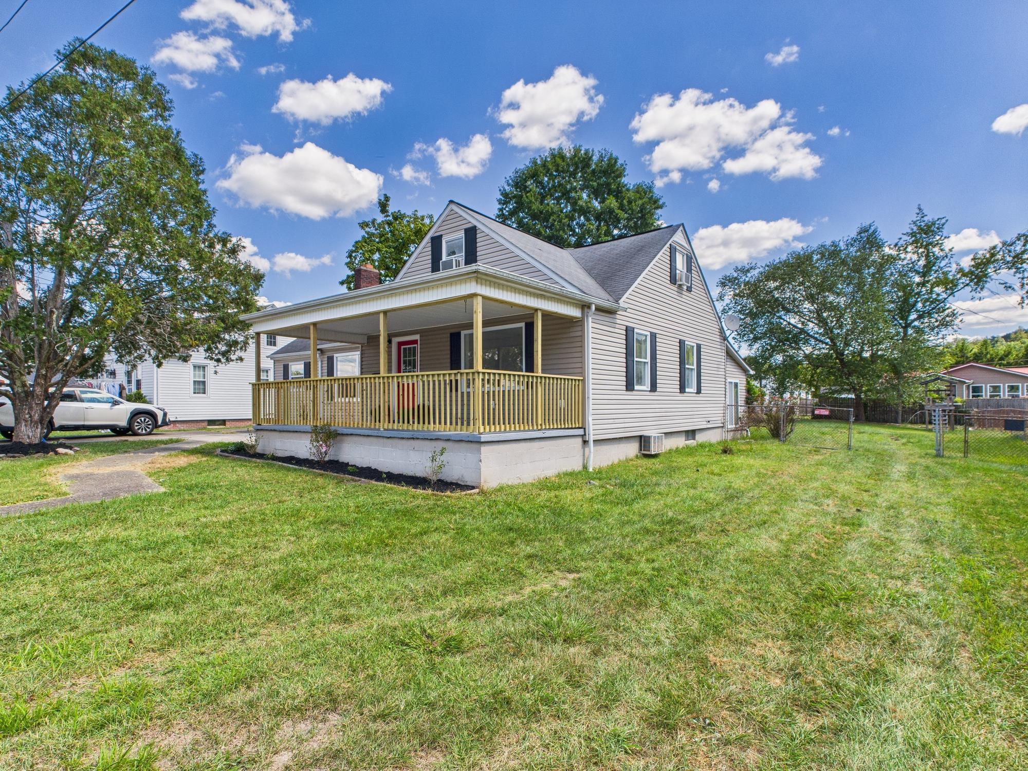 1653 Union Ave