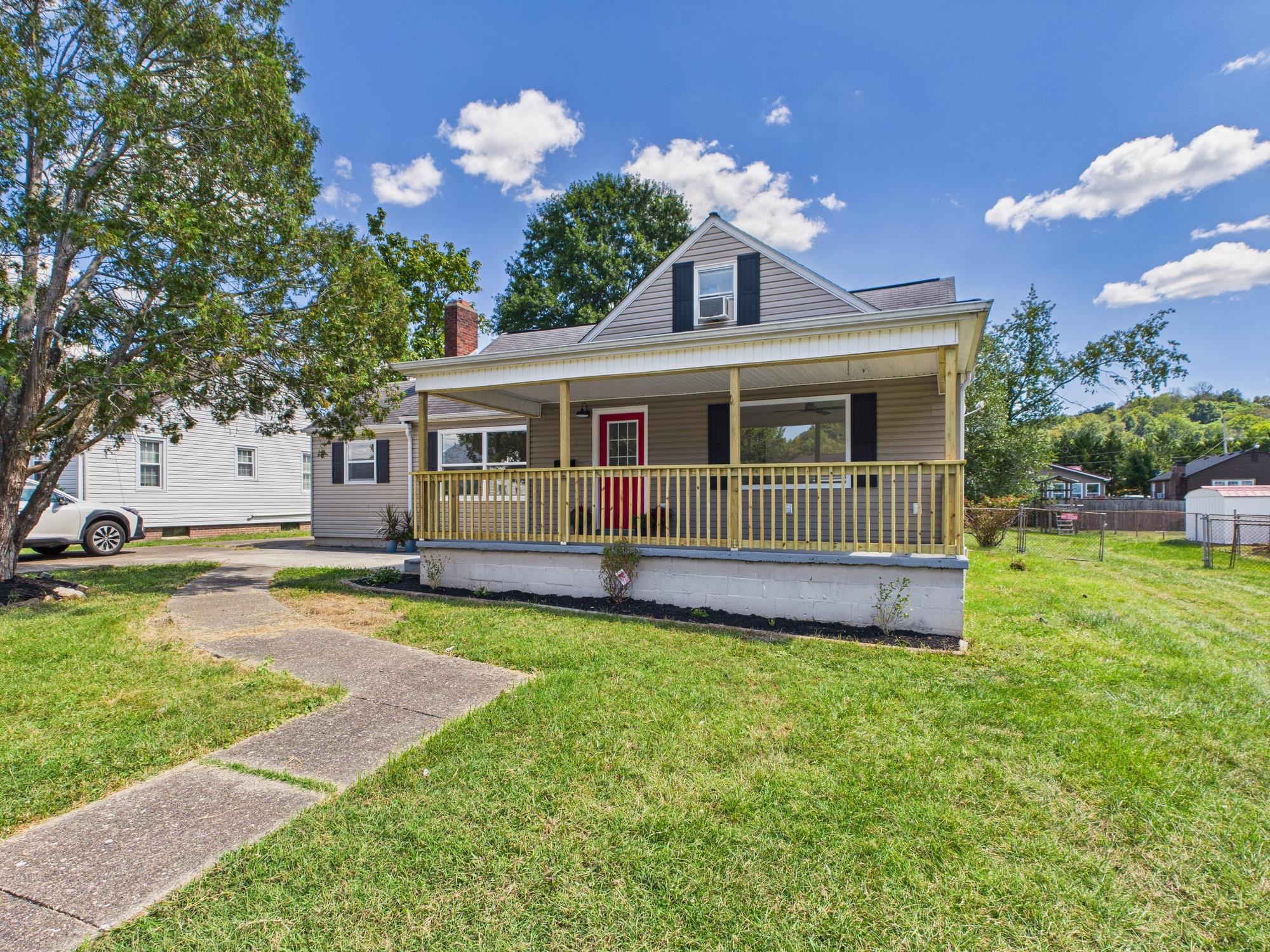 1653 Union Ave