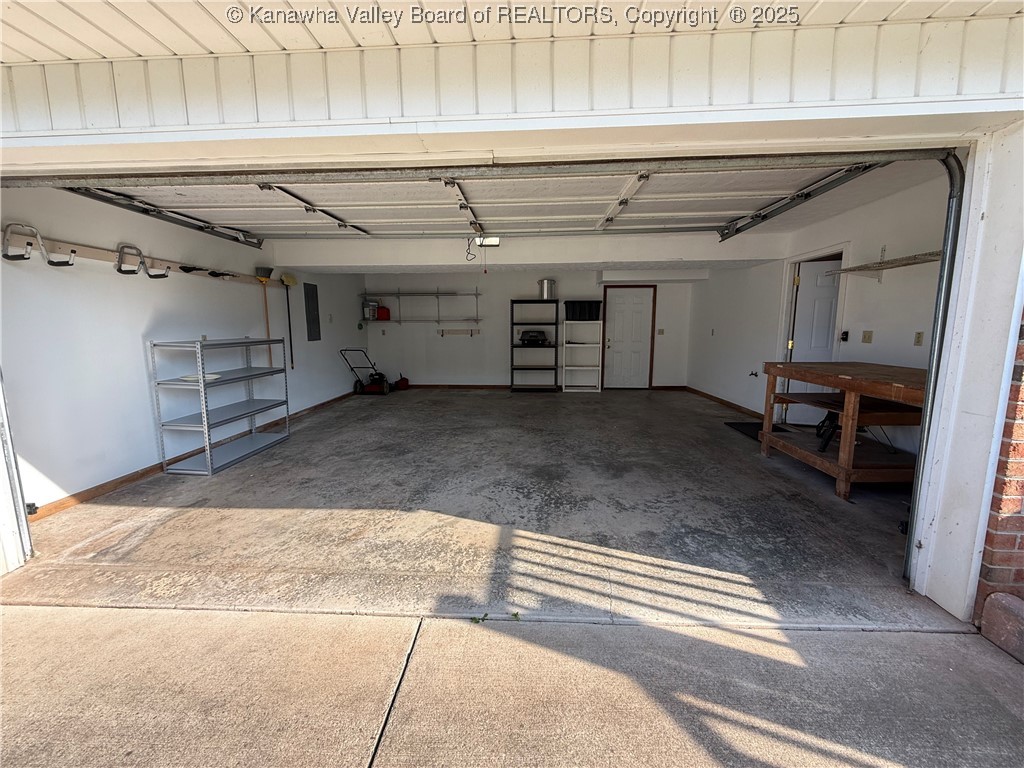 433 Kingswood Drive