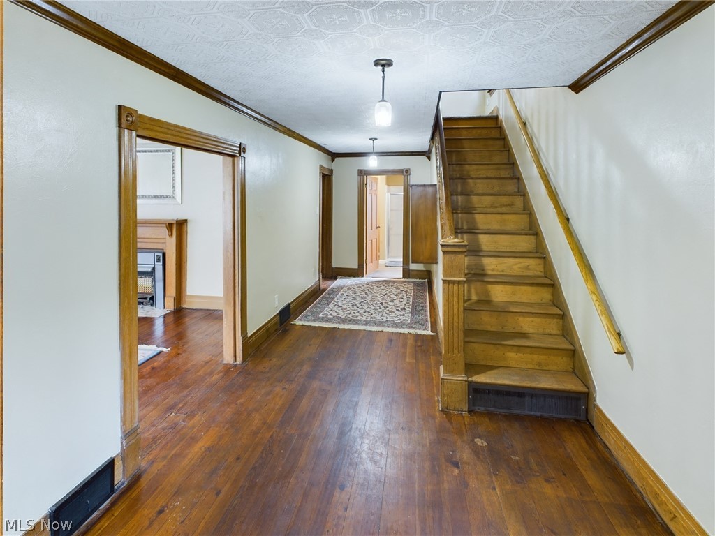 1915 Spring Street