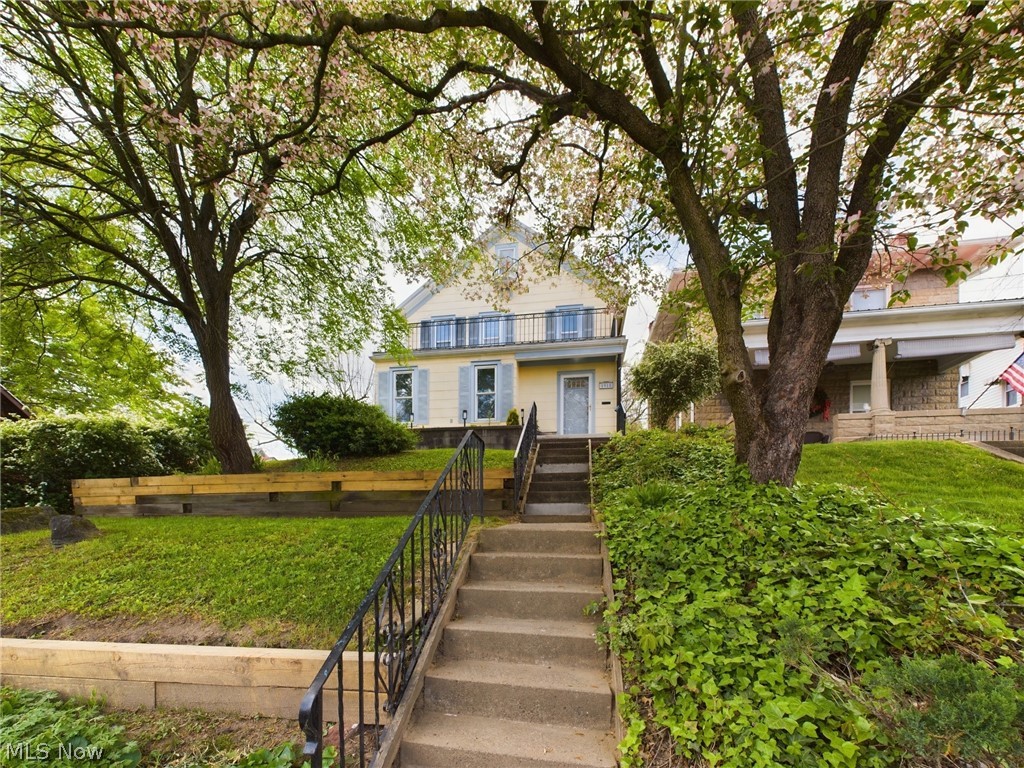 1915 Spring Street